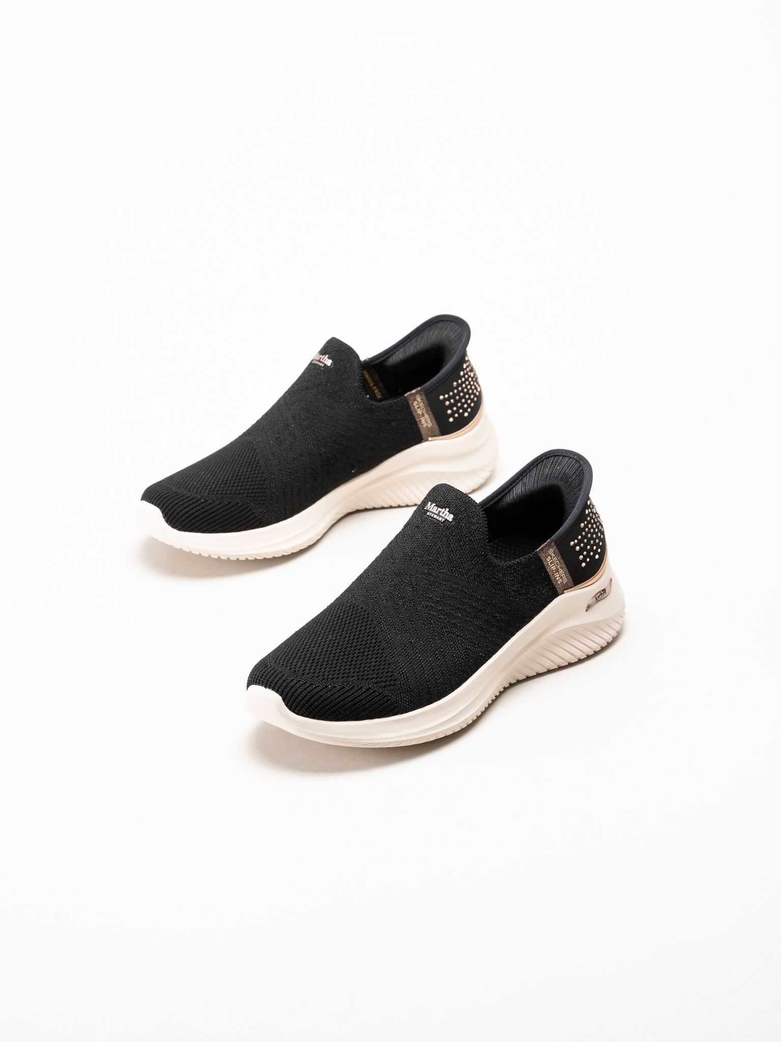 Skechers - Arch Fit Ultra Flex 3.0 Martha - Svarta slip-ins sneakers