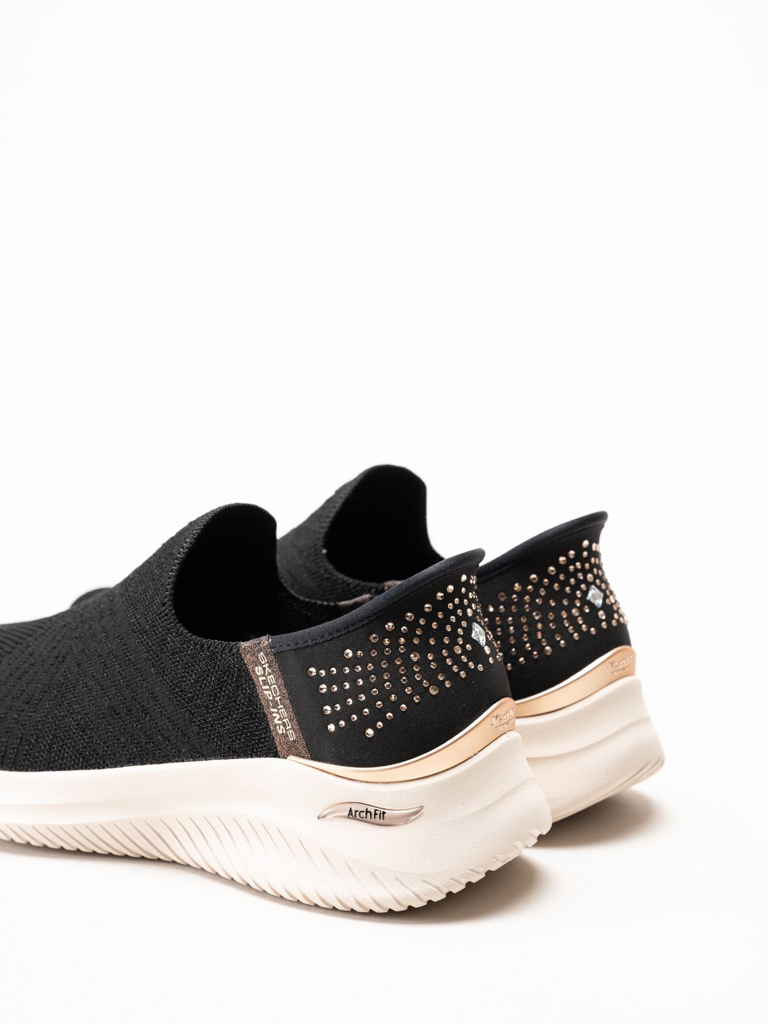 Skechers - Arch Fit Ultra Flex 3.0 Martha - Svarta slip-ins sneakers