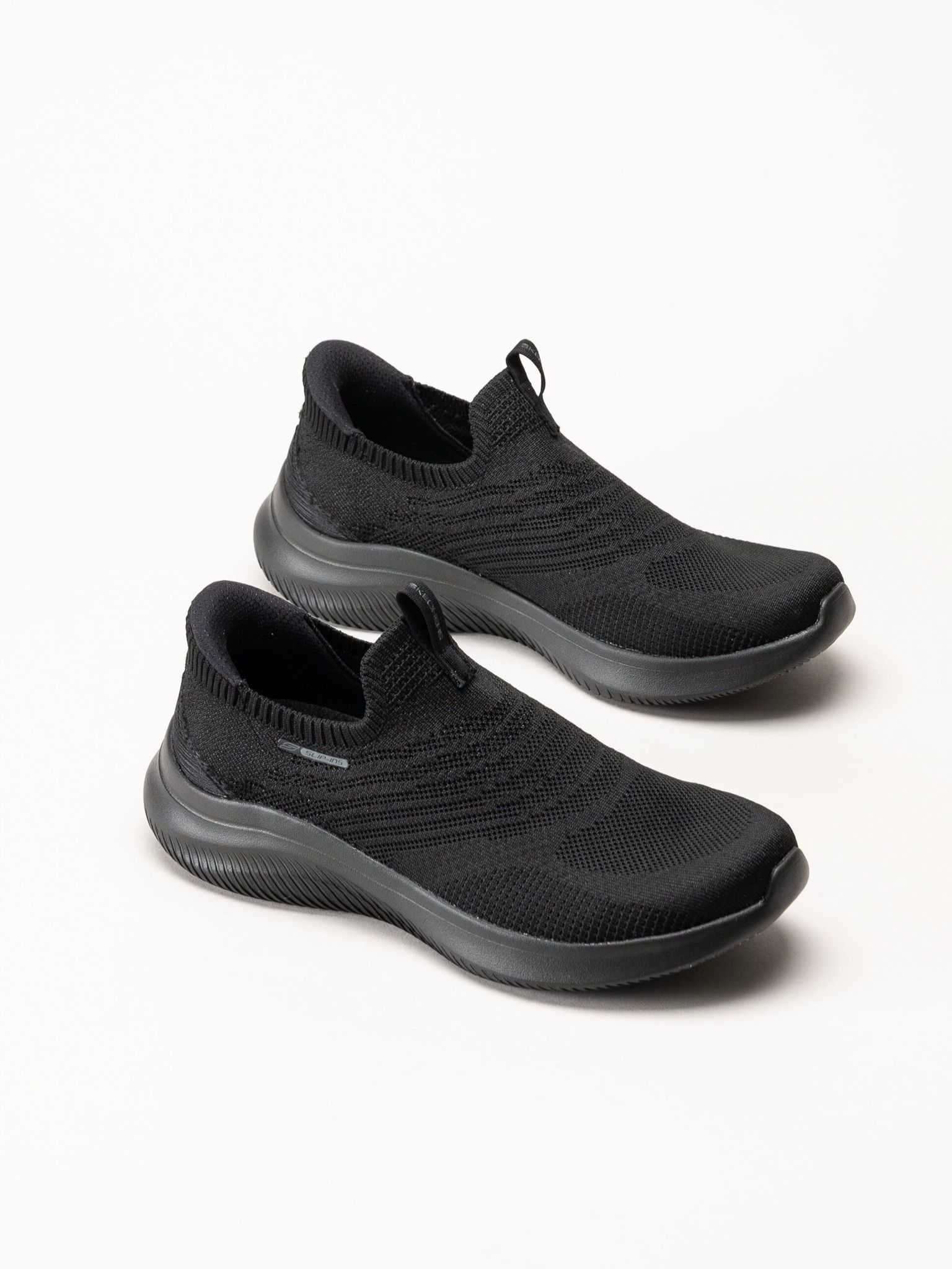 Skechers - Ultra Flex 4.0 - Svarta slip-ins sneakers