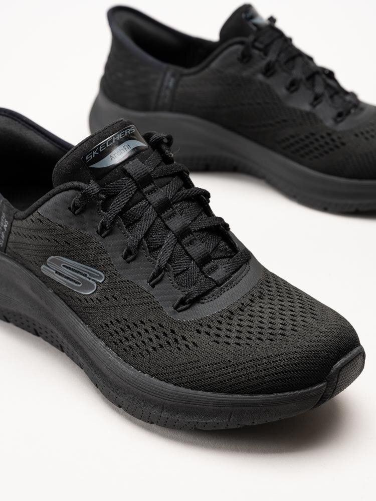 Skechers - Arch Fit 2.0 - Svarta slip-ins sneakers i mesh