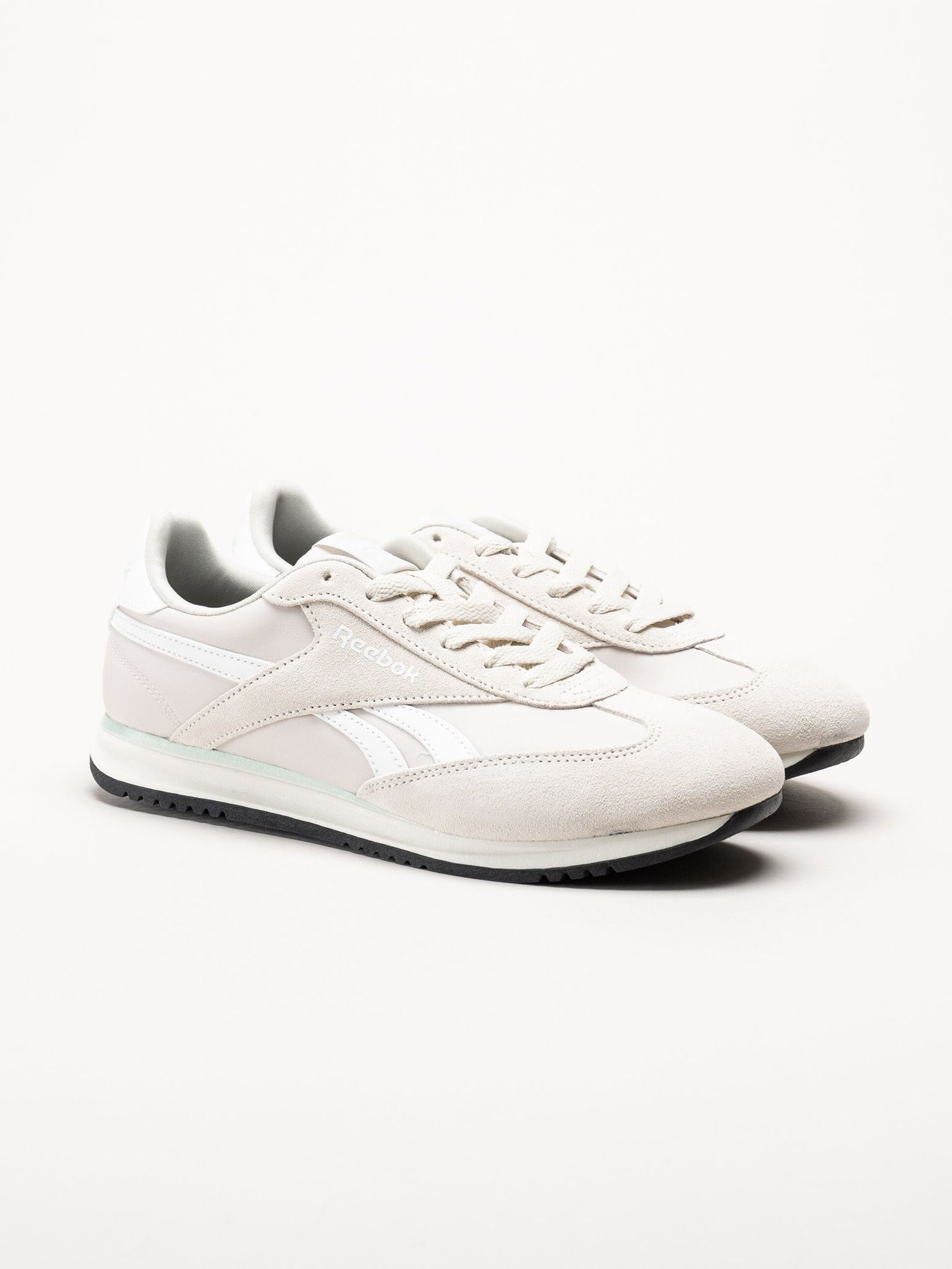 Reebok - World 70 - Beige sneakers i nylon och mocka