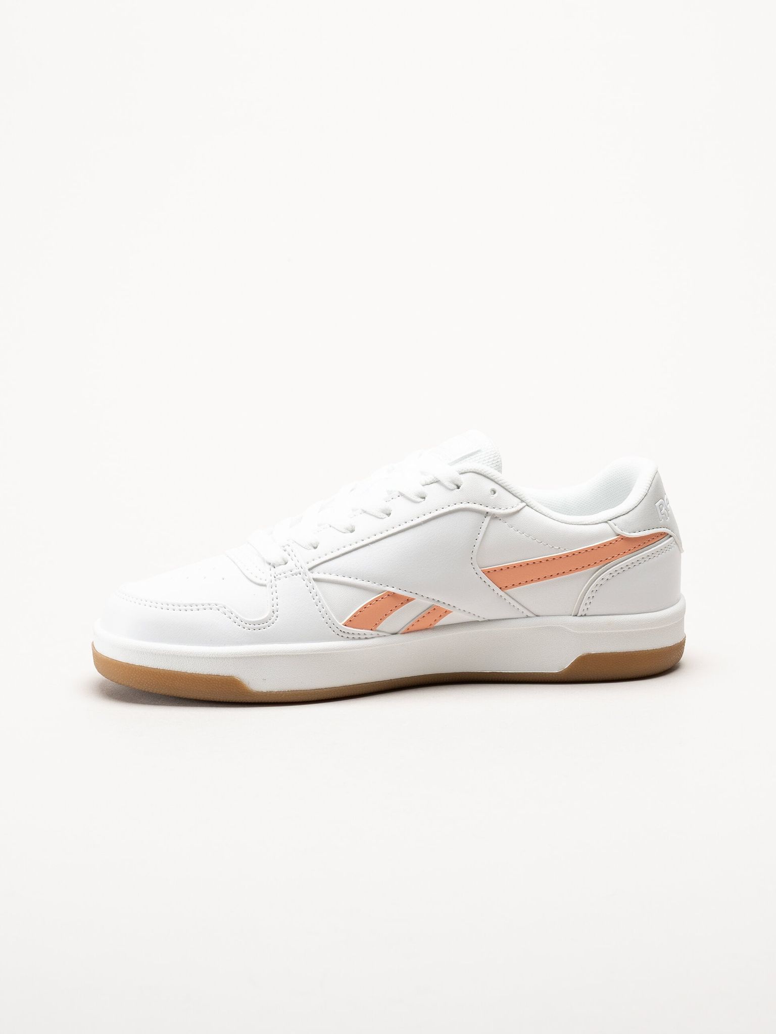 Reebok - Match PrimeV2 - Vita sneakers i skinnimitation