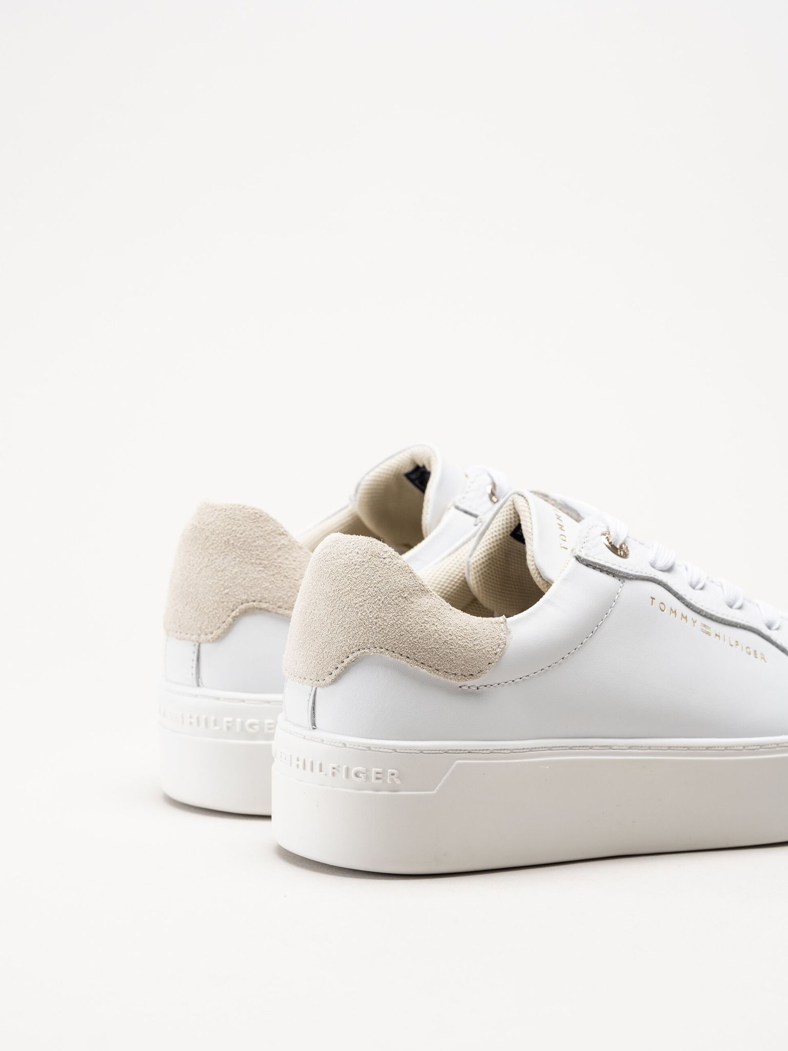 Tommy Hilfiger - Seren Platform 9C - Vita sneakers i skinn