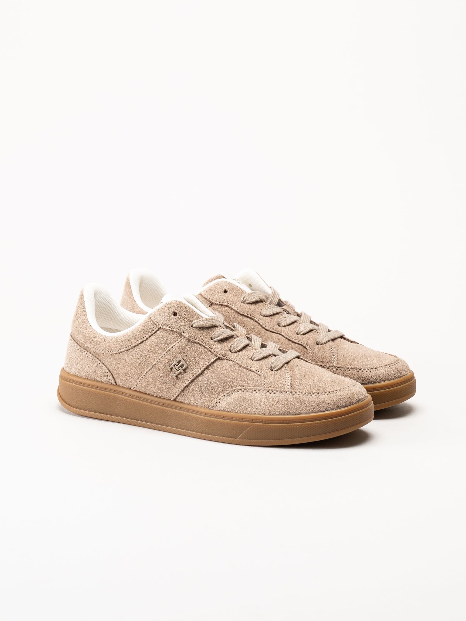 Tommy Hilfiger - TH Heritage Court Sneaker Sued - Beige sneakers i mocka