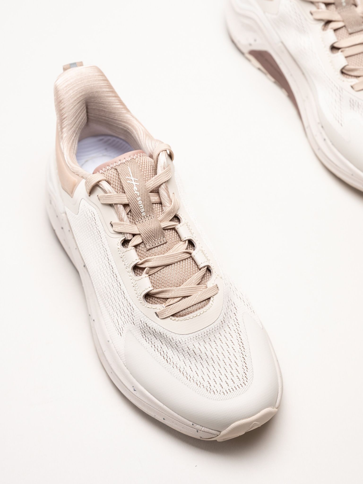 Viking Footwear - Her Sense - Beige sneakers i mesh