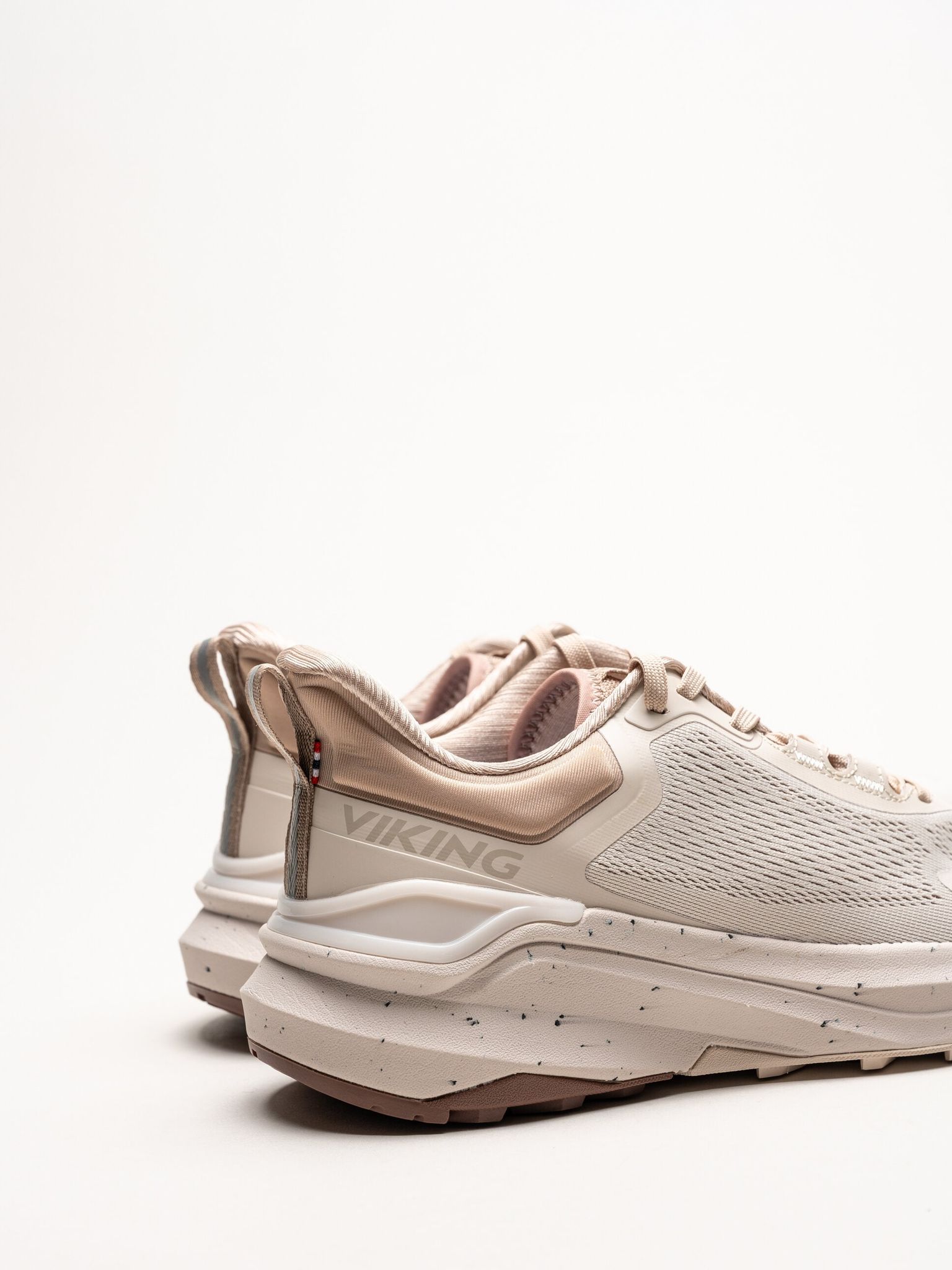 Viking Footwear - Her Sense - Beige sneakers i mesh