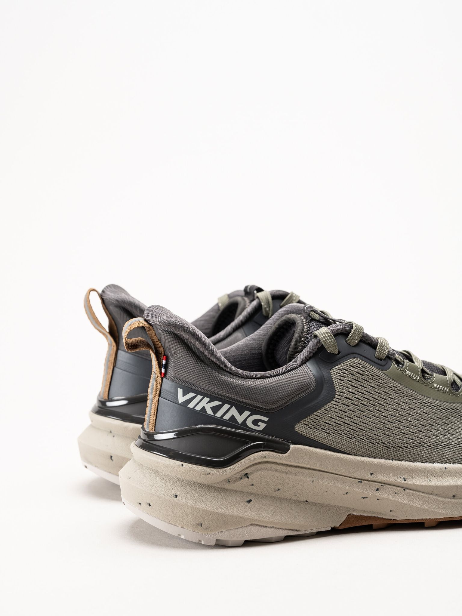 Viking Footwear - Her Sense - Gröna sneakers i mesh