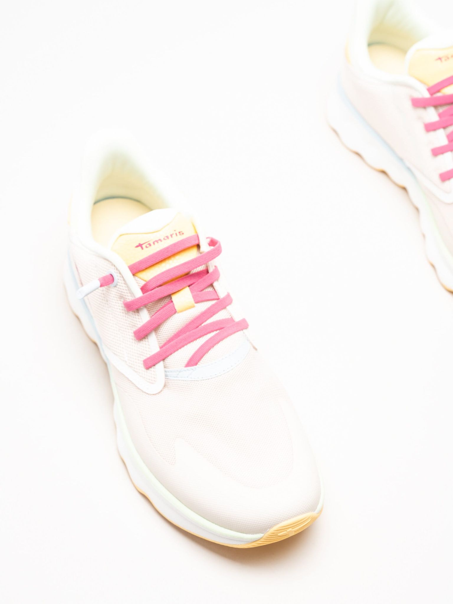 Tamaris - Rosa sneakers i mesh