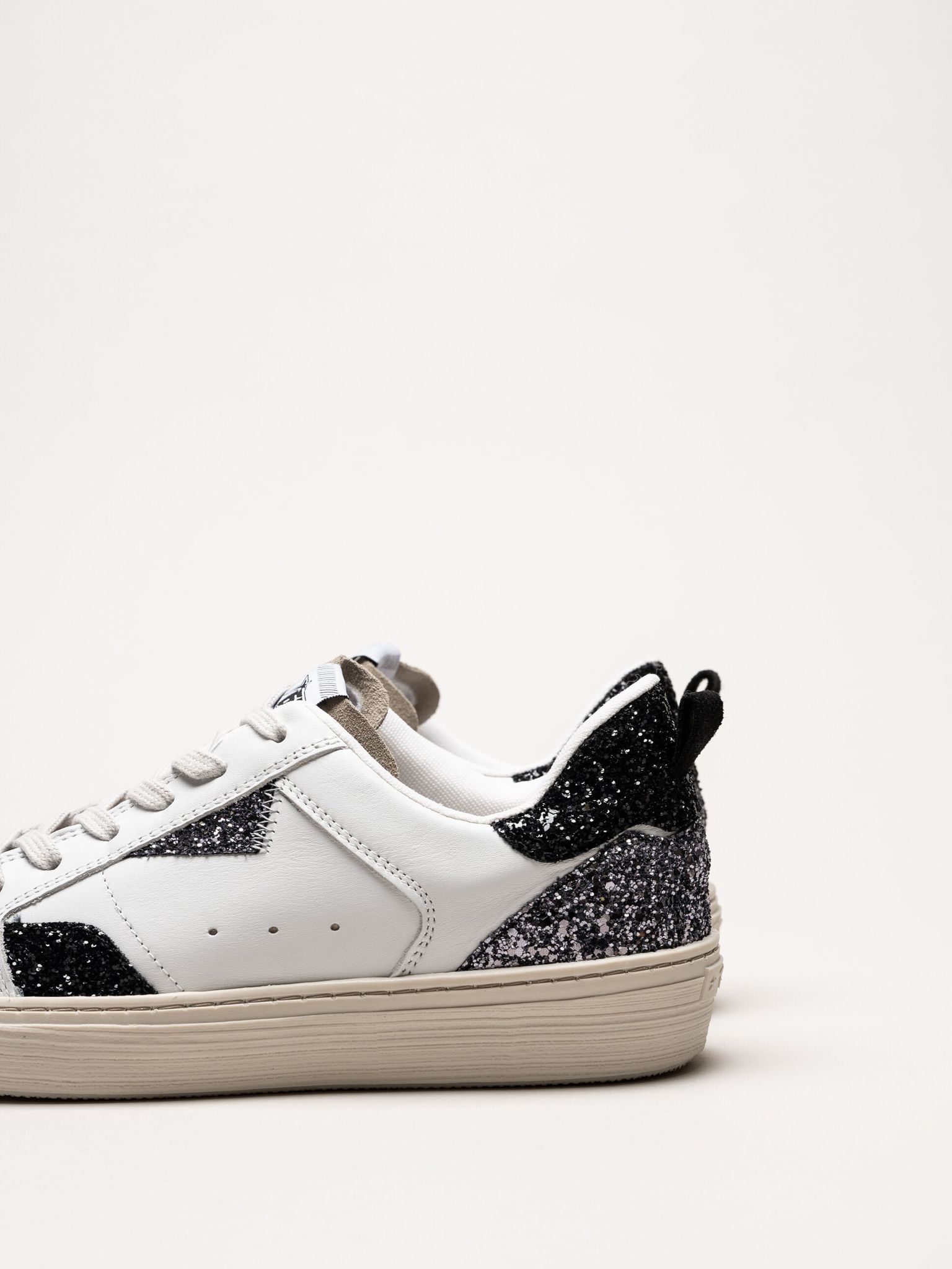 Tamaris - Flerfärgad glittriga sneakers