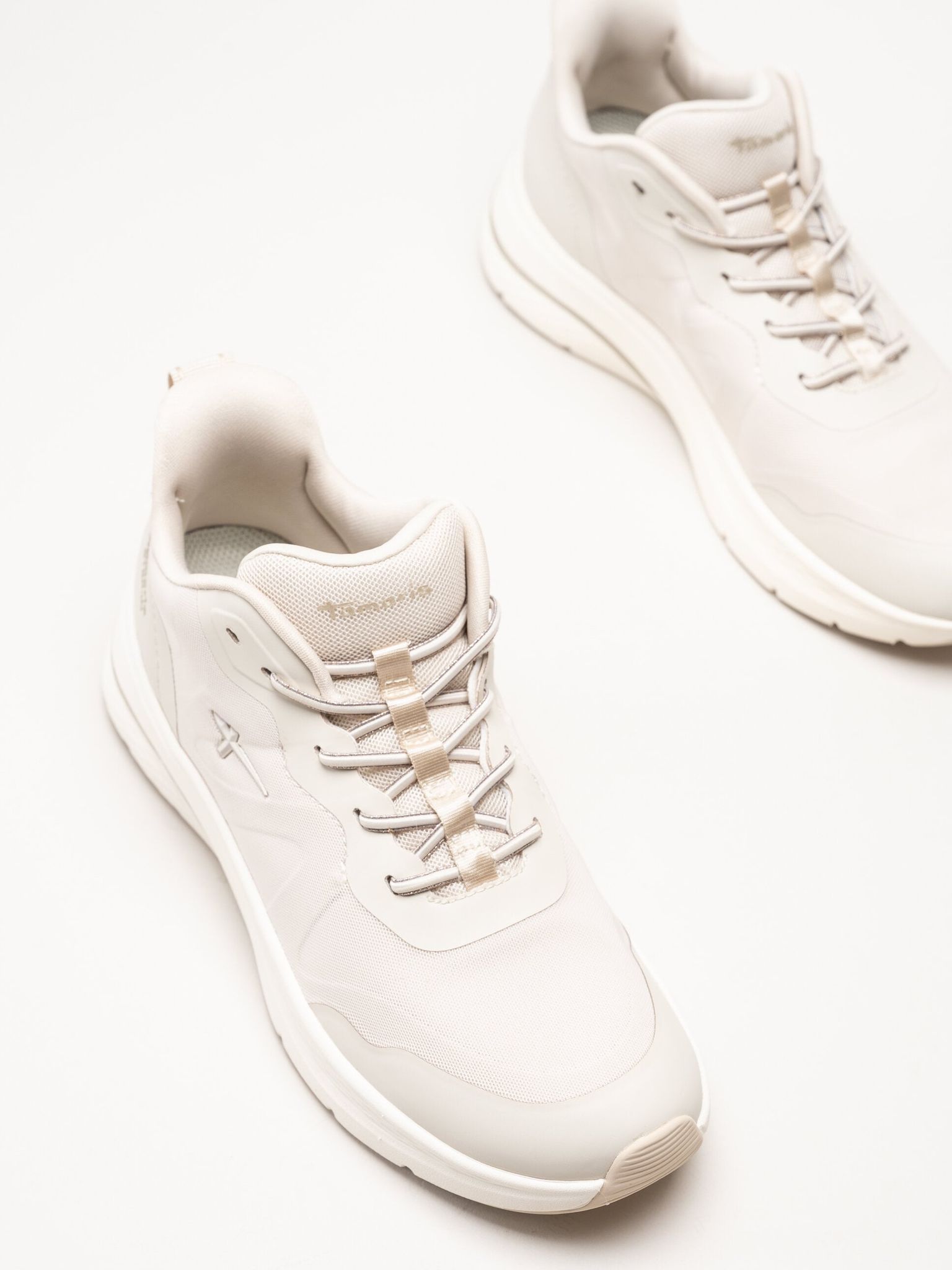 Tamaris - Beige sneakers i textil