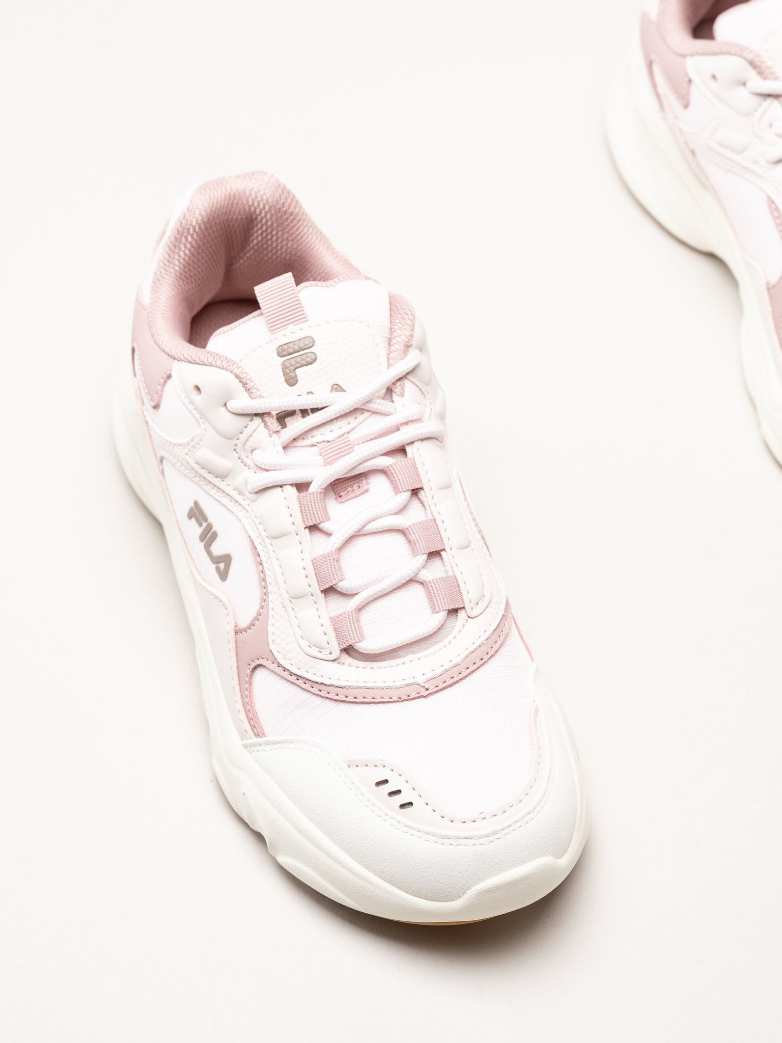 FILA - Collene A - Rosa sportskor i skinnimitation