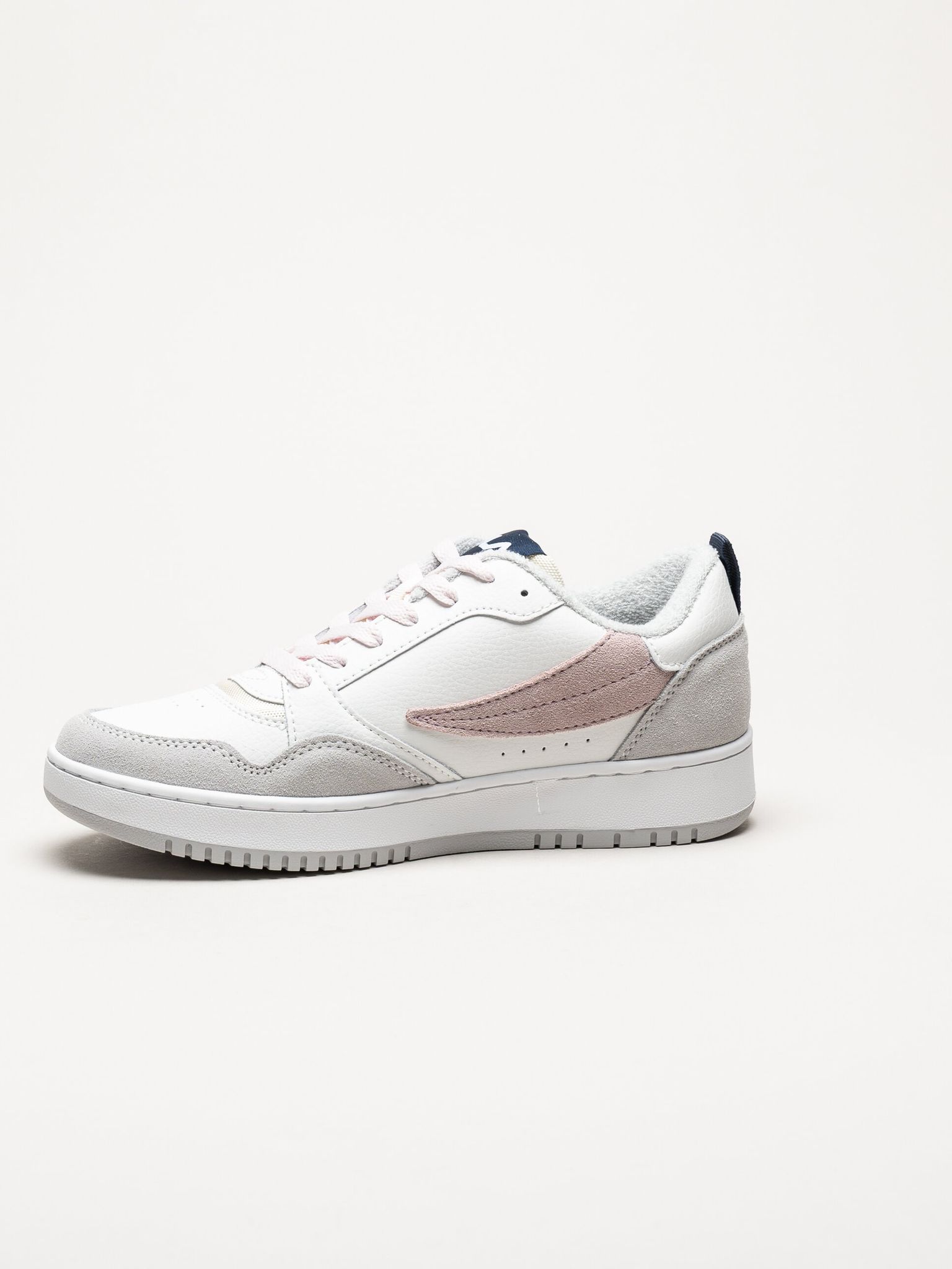 FILA - Riser L - Vita sneakers i skinn och mocka