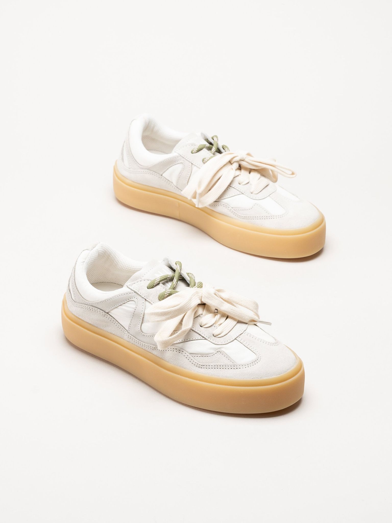 Inuikii - Lynn - Vita sneakers i mocka