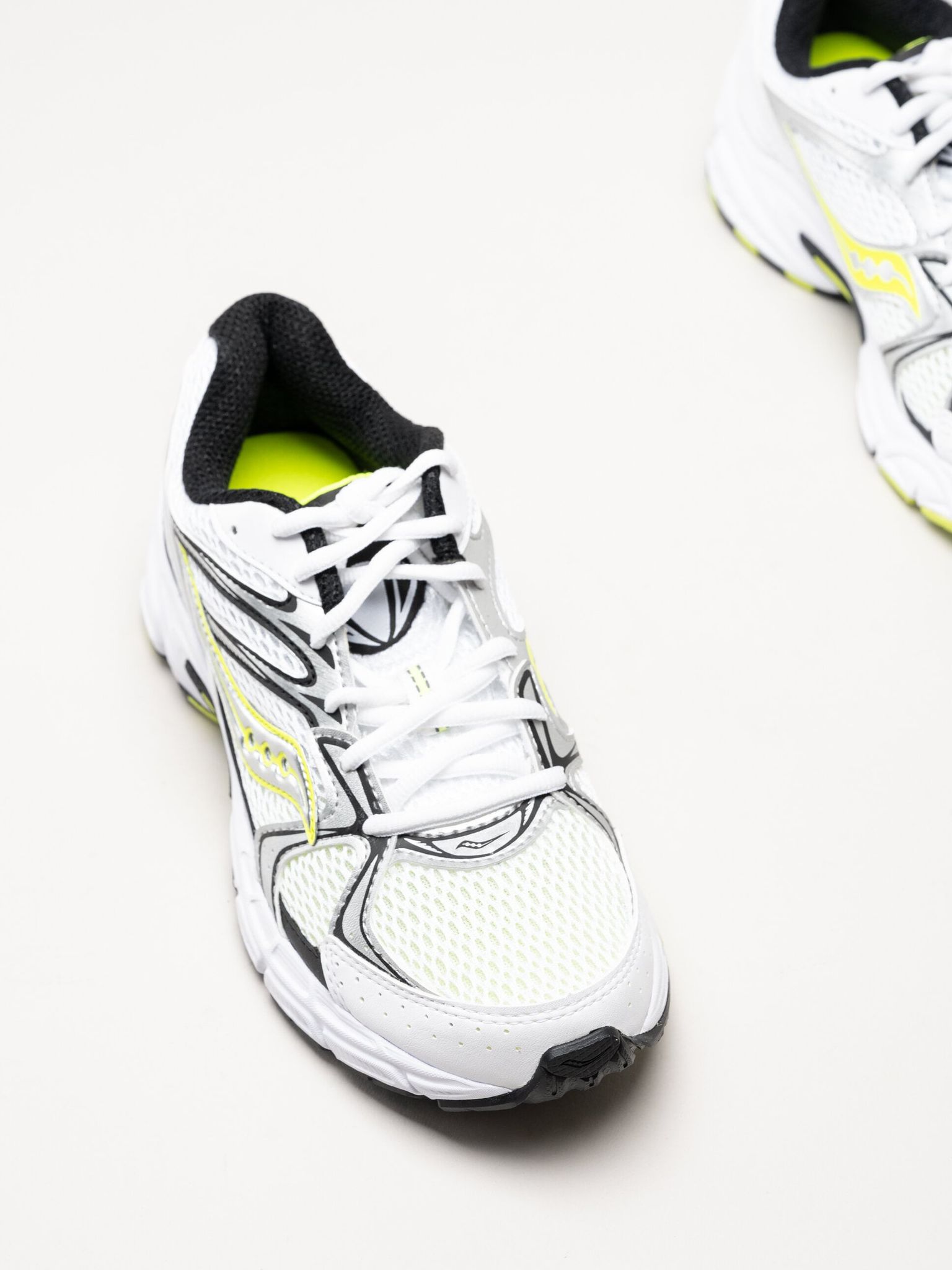 Saucony Original - Ride Millenium - Vita sneakers i textil