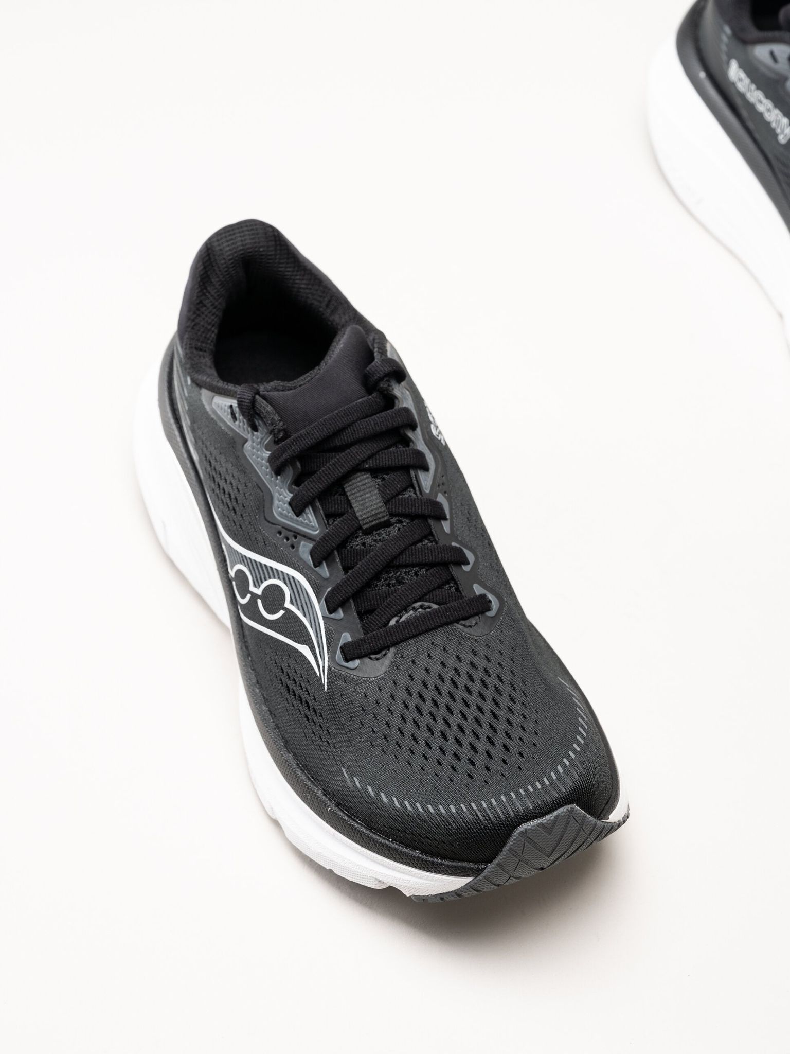 Saucony Original - Guide 19 - Svarta sneakers i textil