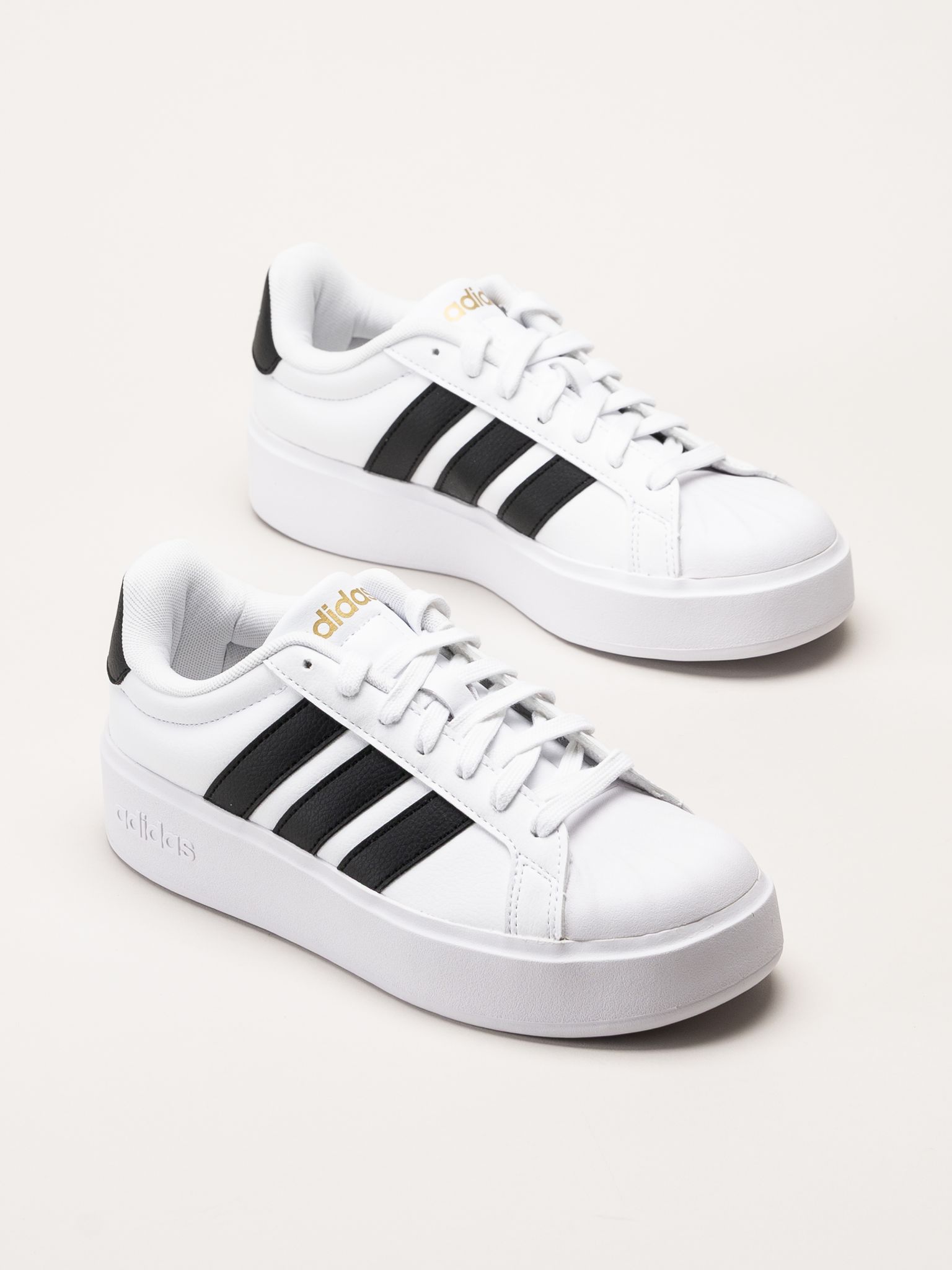 Adidas - Streettalk Bold - Vita platåsneaker