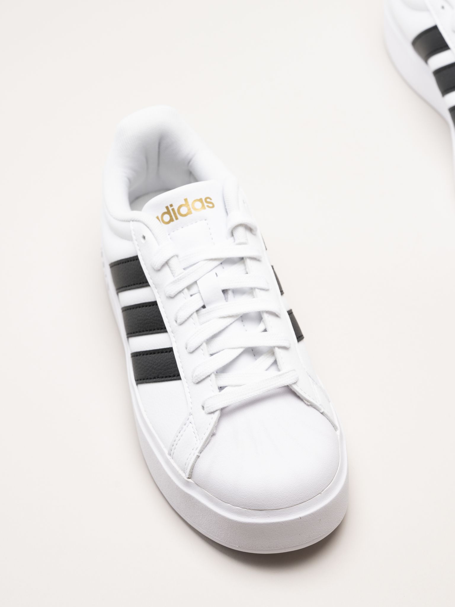 Adidas - Streettalk Bold - Vita platåsneaker