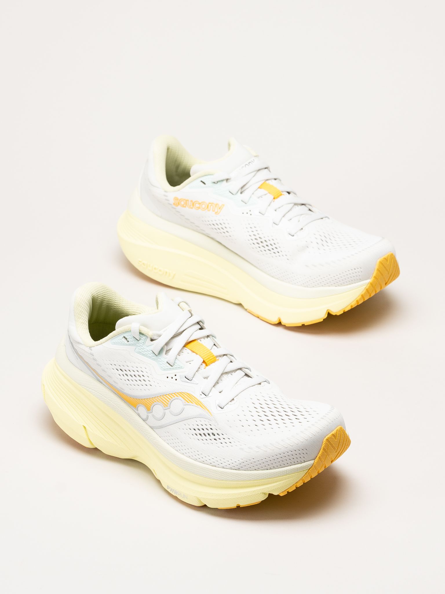 Saucony Original - Guide 19 - Vita sneakers i textil