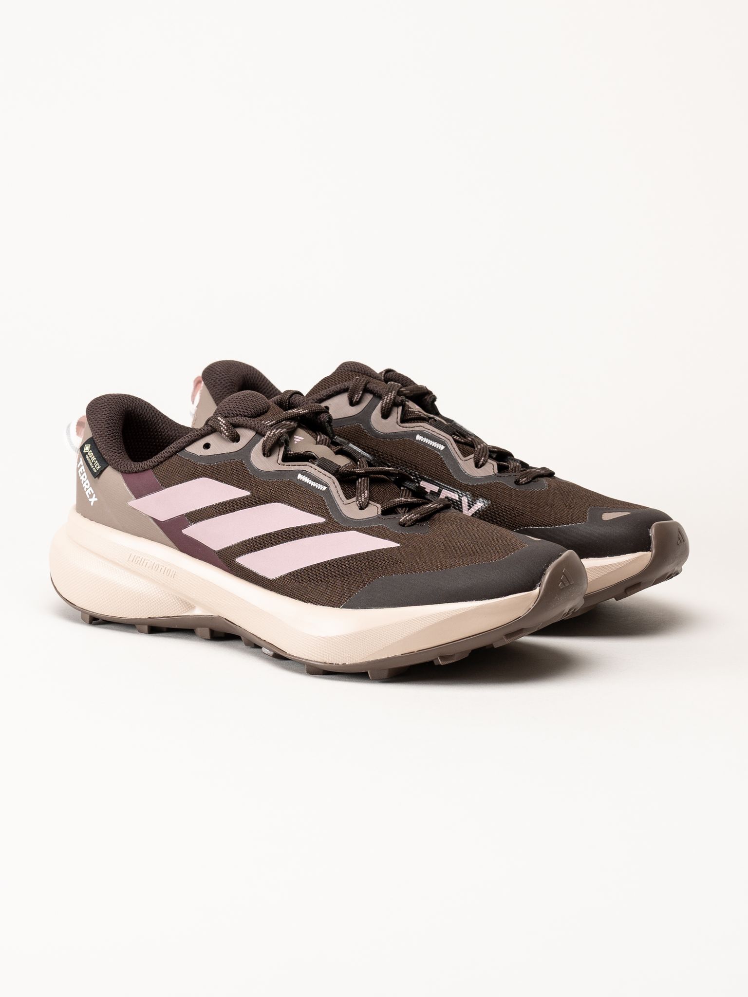 Adidas - Terrex Tracefinder Plus - Mörkbruna sneakers