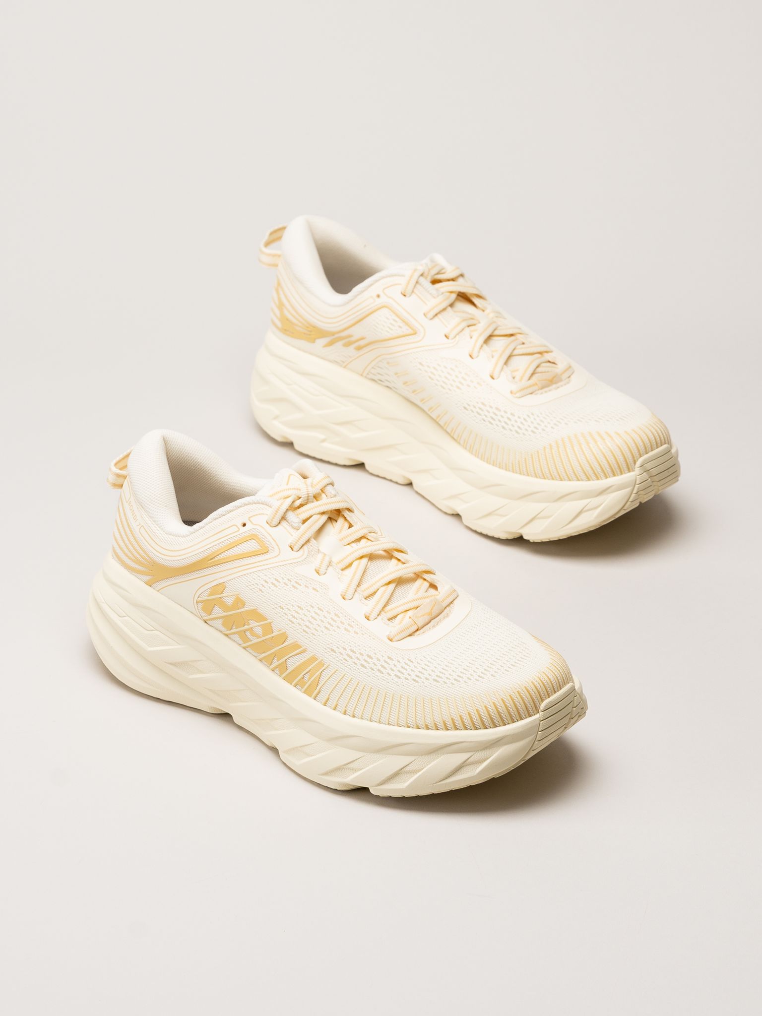 HOKA - Bondi 7 - Gula sportskor
