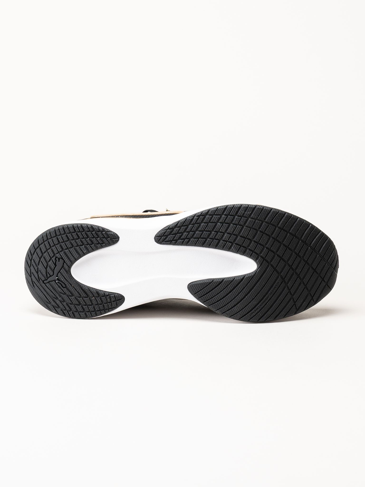 Puma - Softride Sabrina - Svarta sneakers