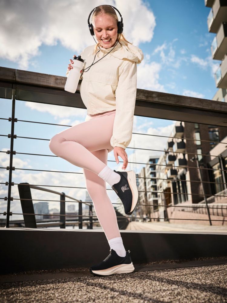 Rieker - Svarta sneakers