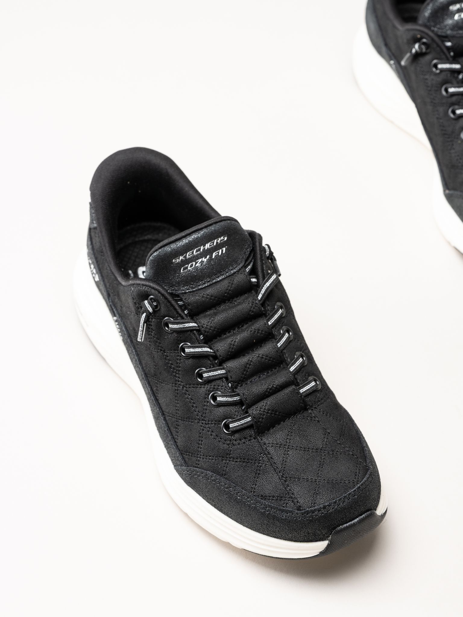 Skechers - Contour Foam - Cozy - Svarta sneakers