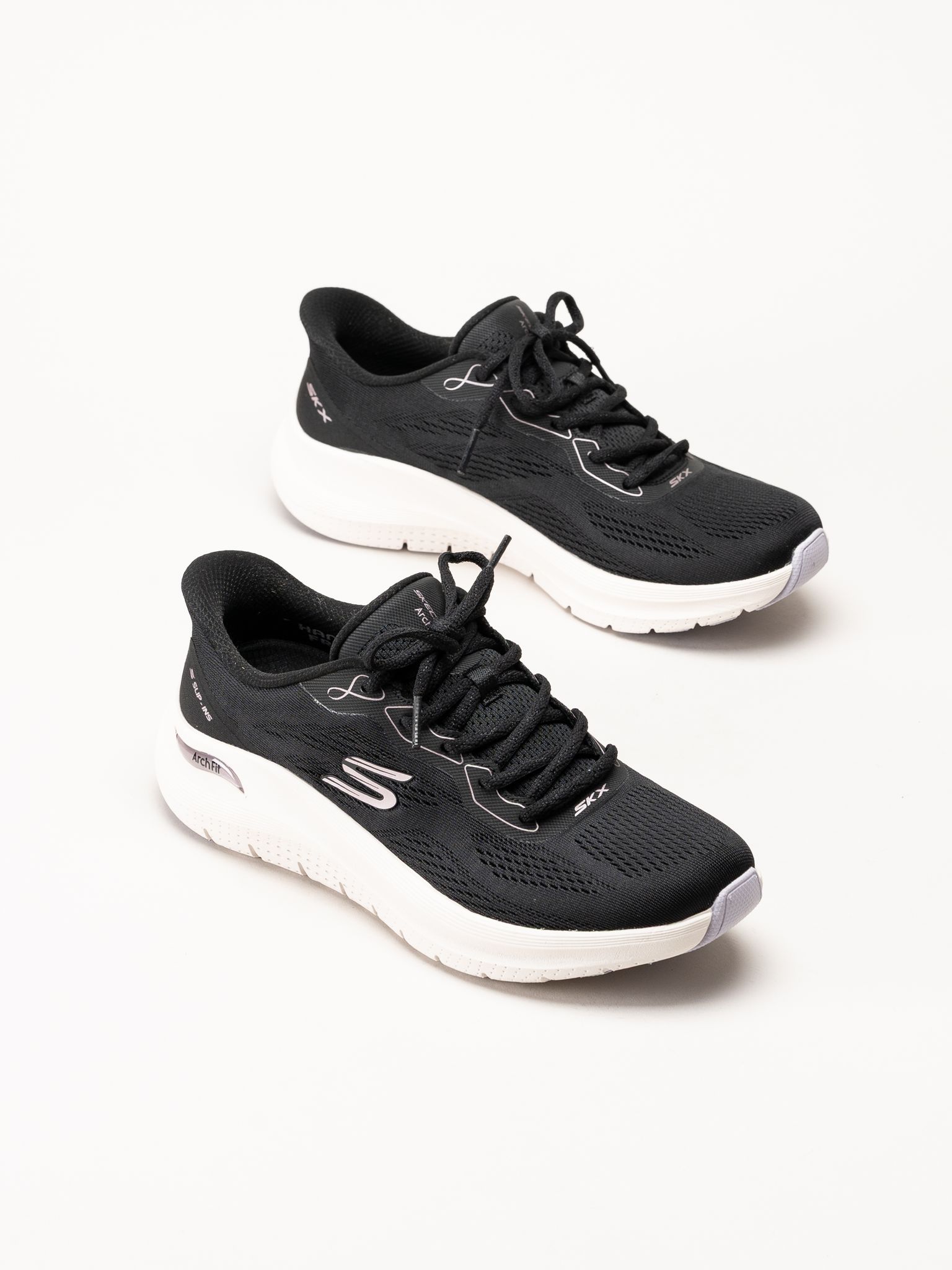 Skechers - Arch Fit 2.0 - Svarta slip-ins sneakers