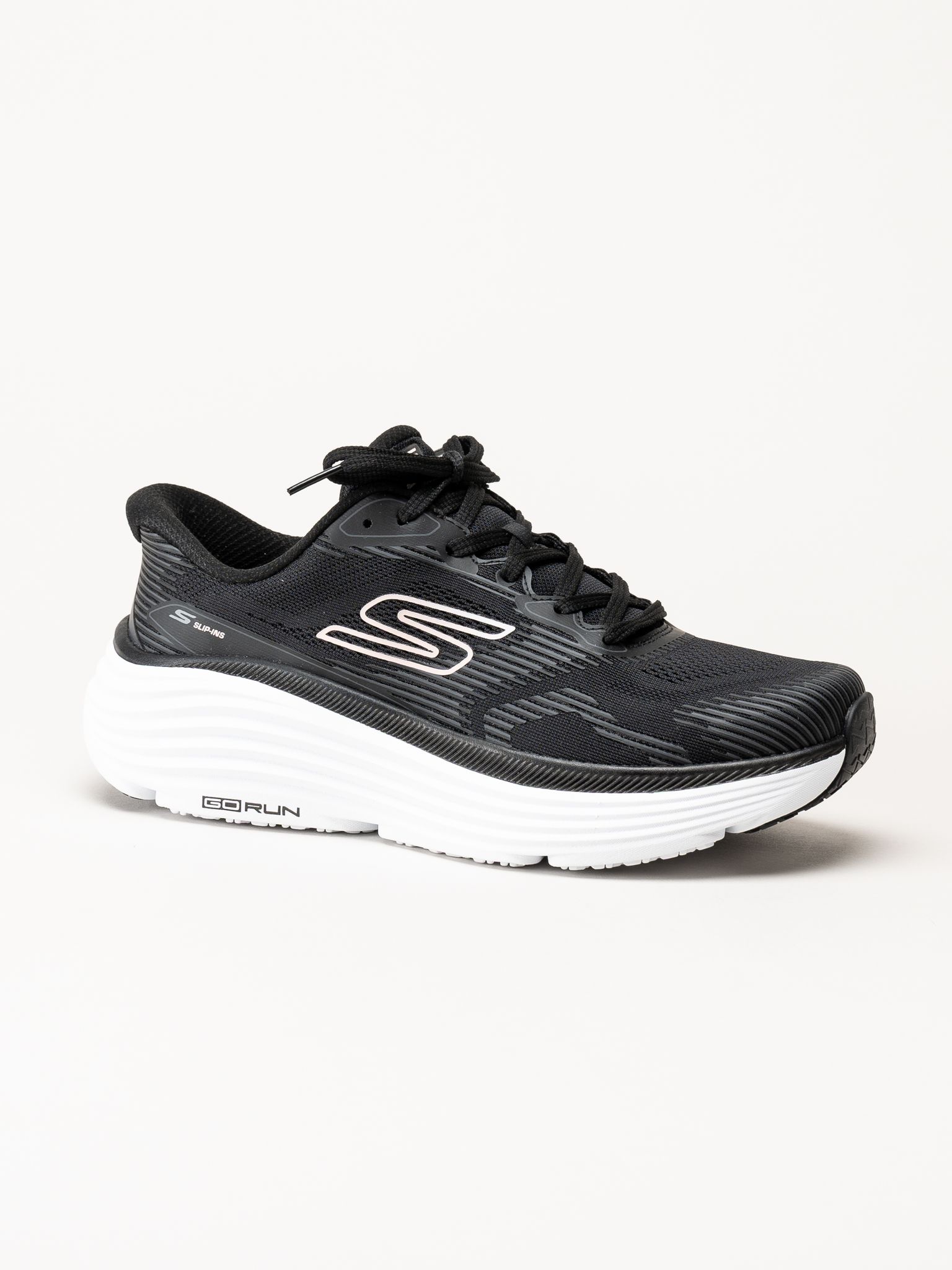 Skechers - Max Cushioning - Svarta slip in sneakers