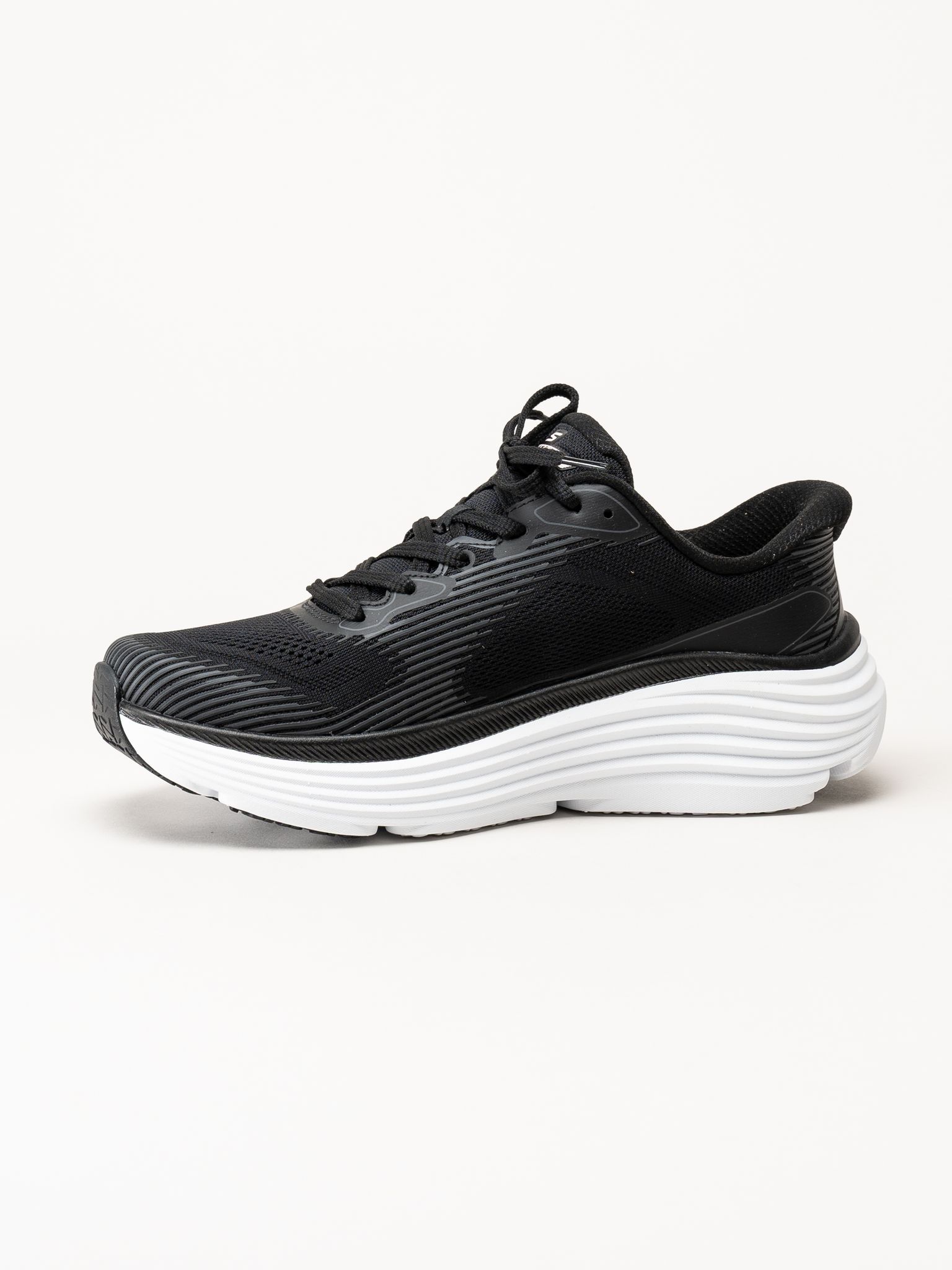 Skechers - Max Cushioning - Svarta slip in sneakers