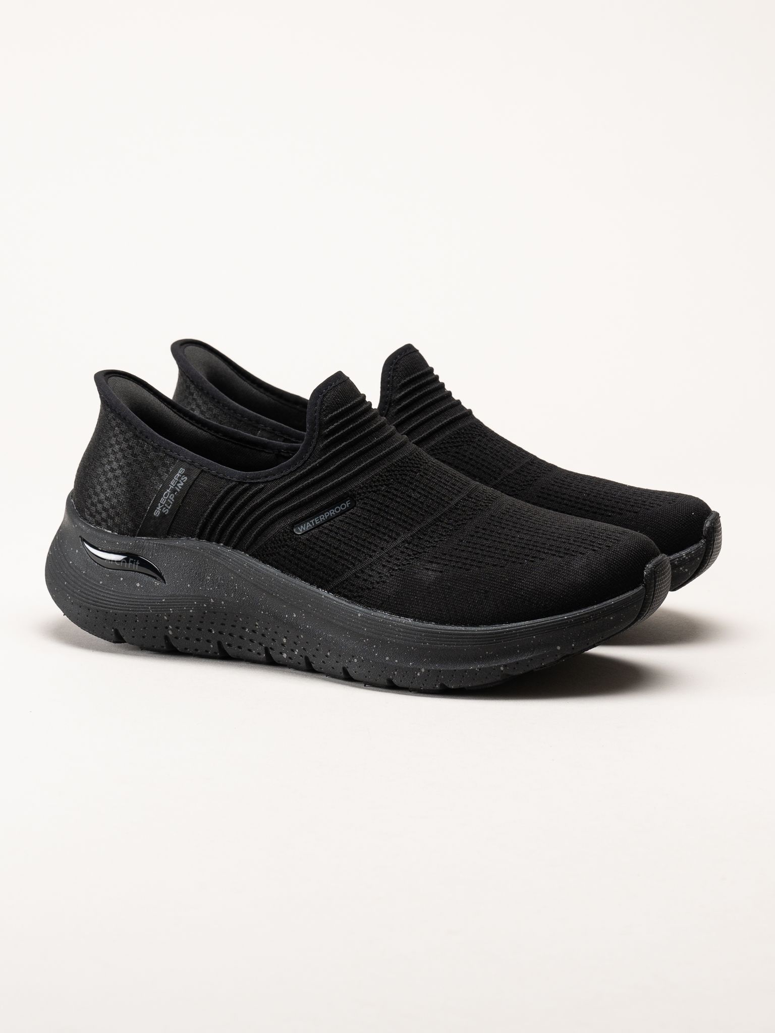 Skechers - Arch Fit 2.0 - Svarta slip-ins sneakers