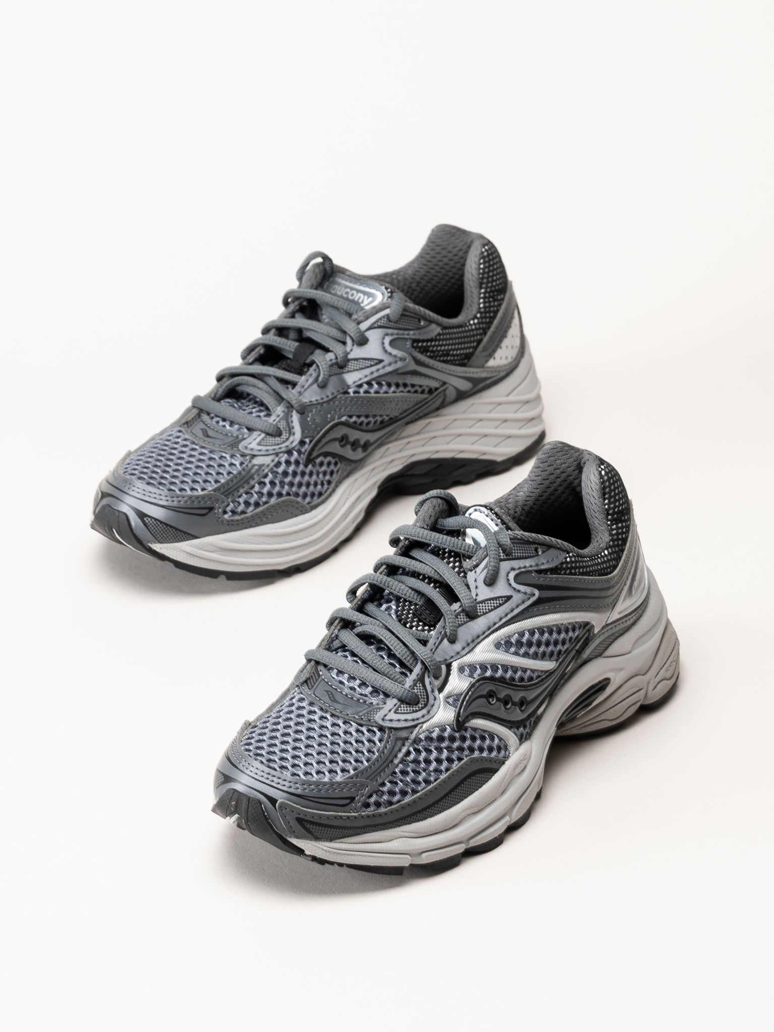 Saucony - Progrid Omni 9 - Grå sneakers