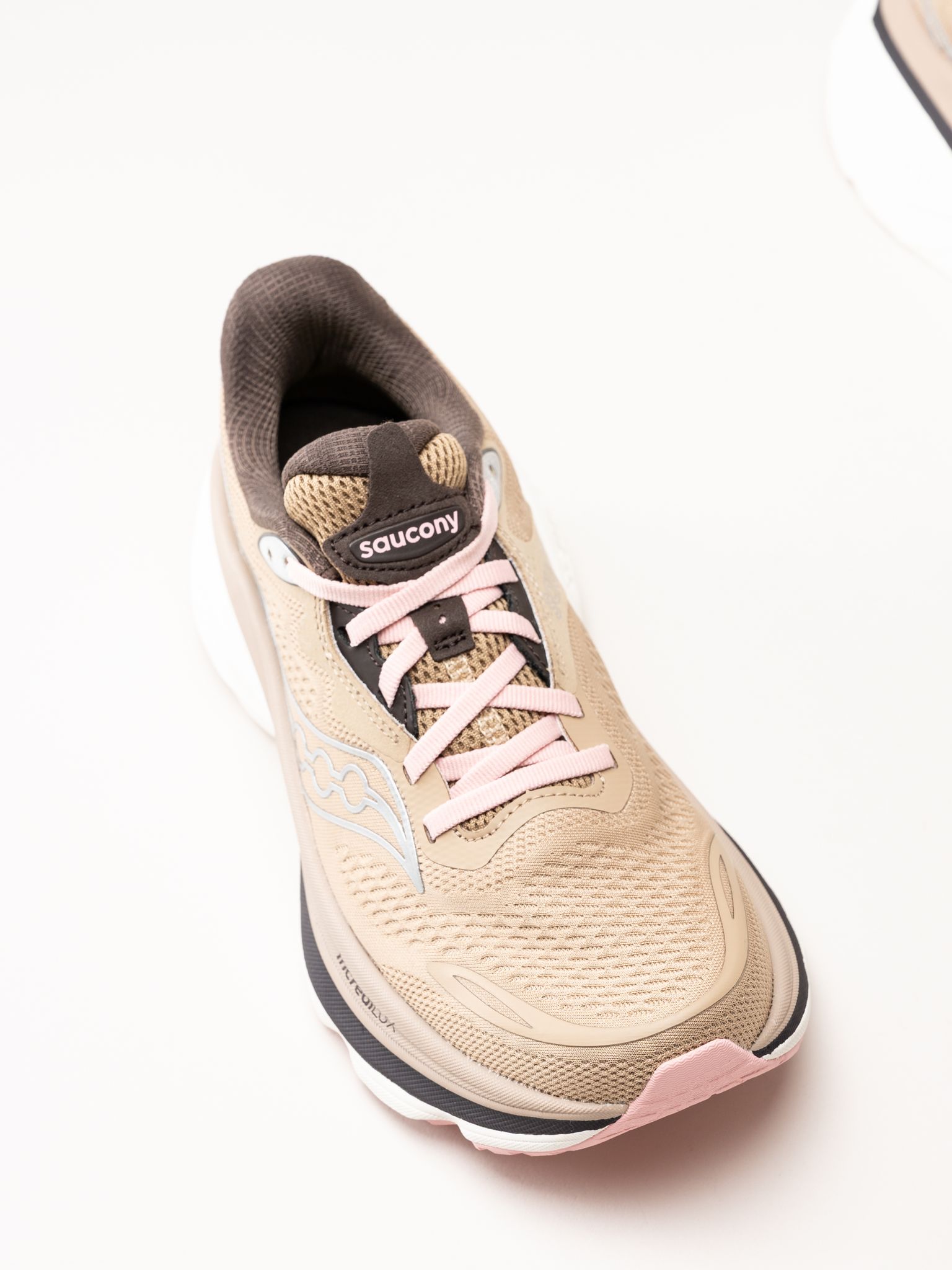 Saucony - Hurricane 26 - Beige sneakers
