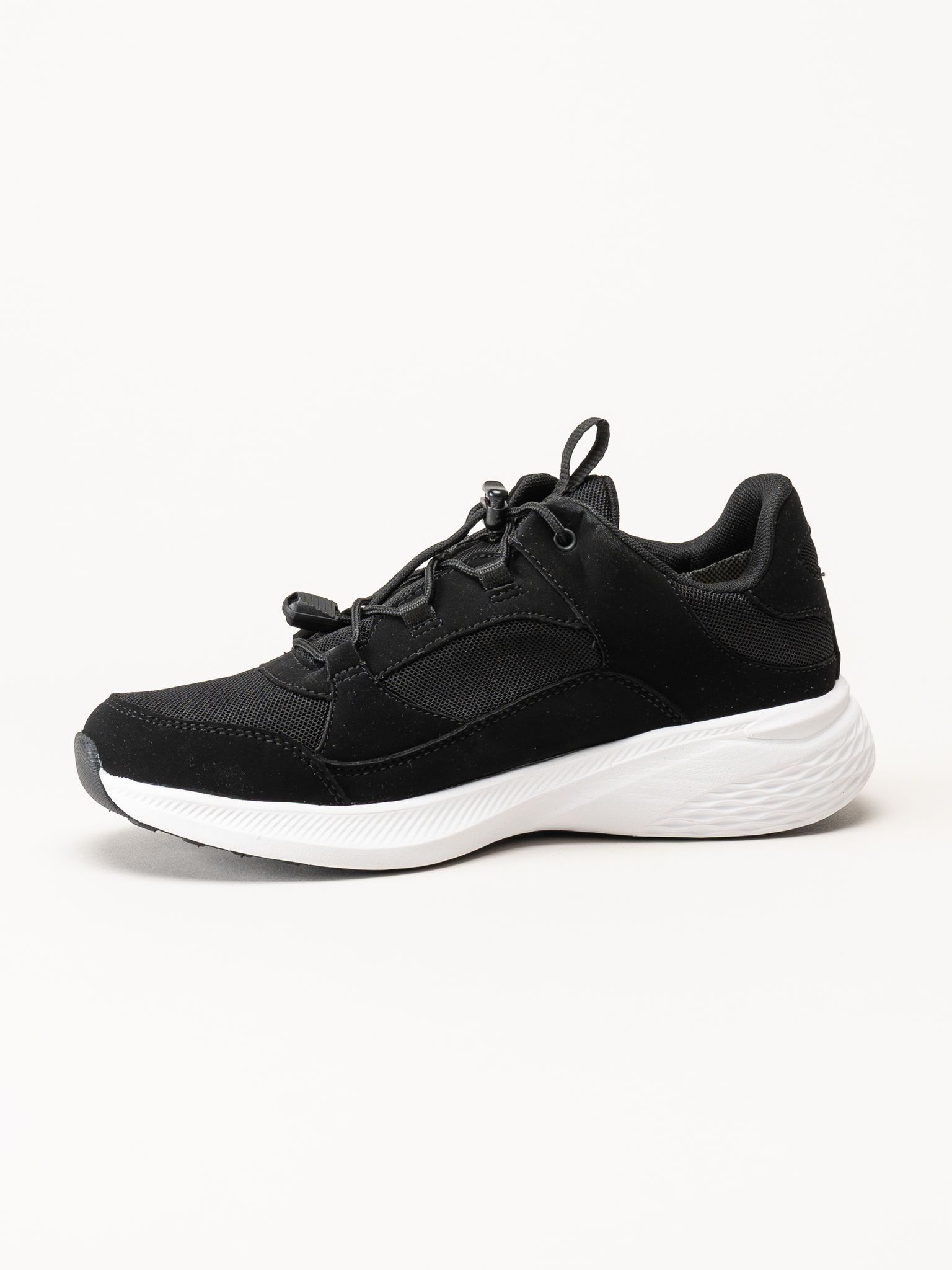 Treksta - Peace Low - Svarta sneakers