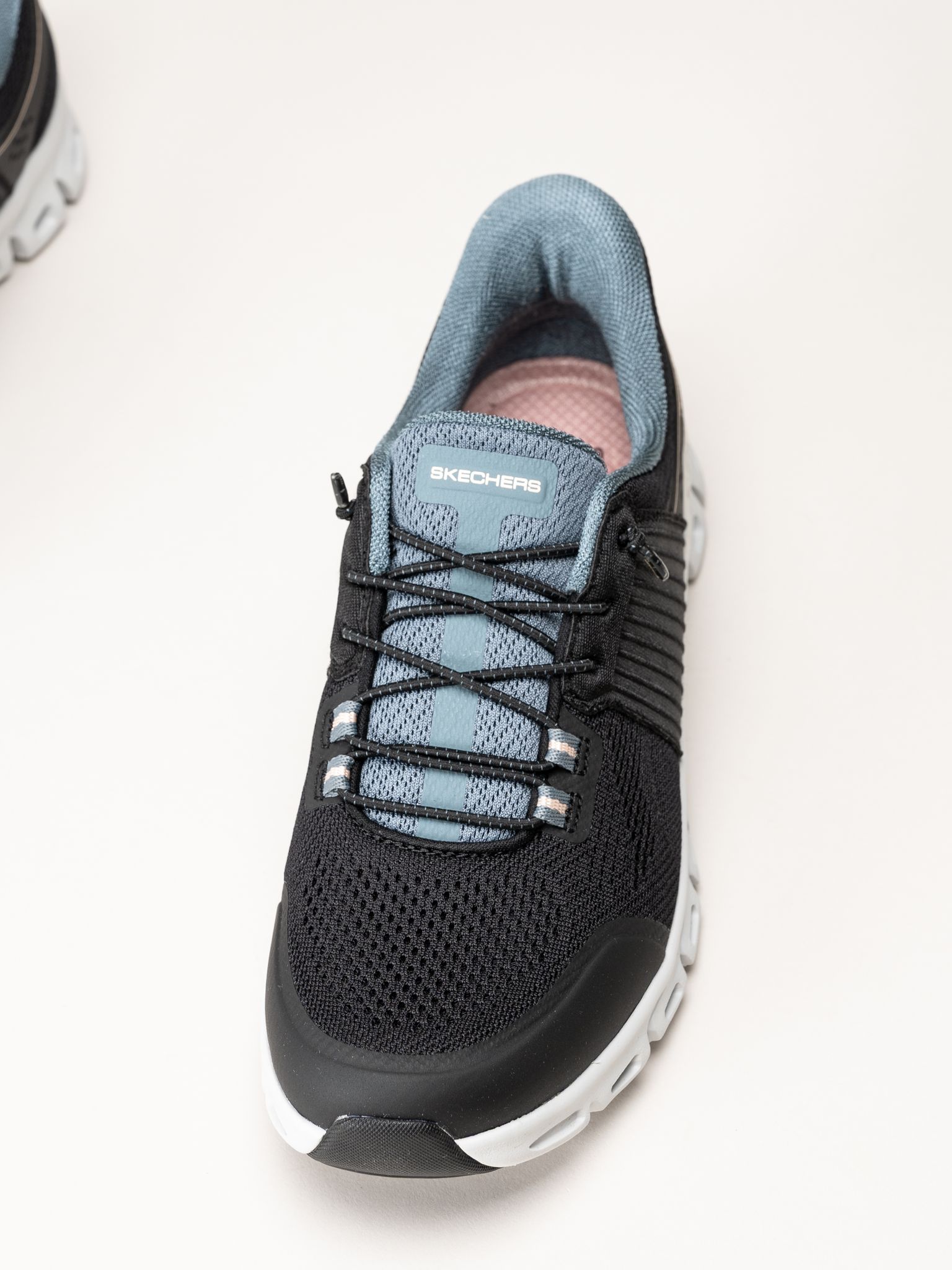 Skechers - Glide Step - Svarta slip ins sneakers