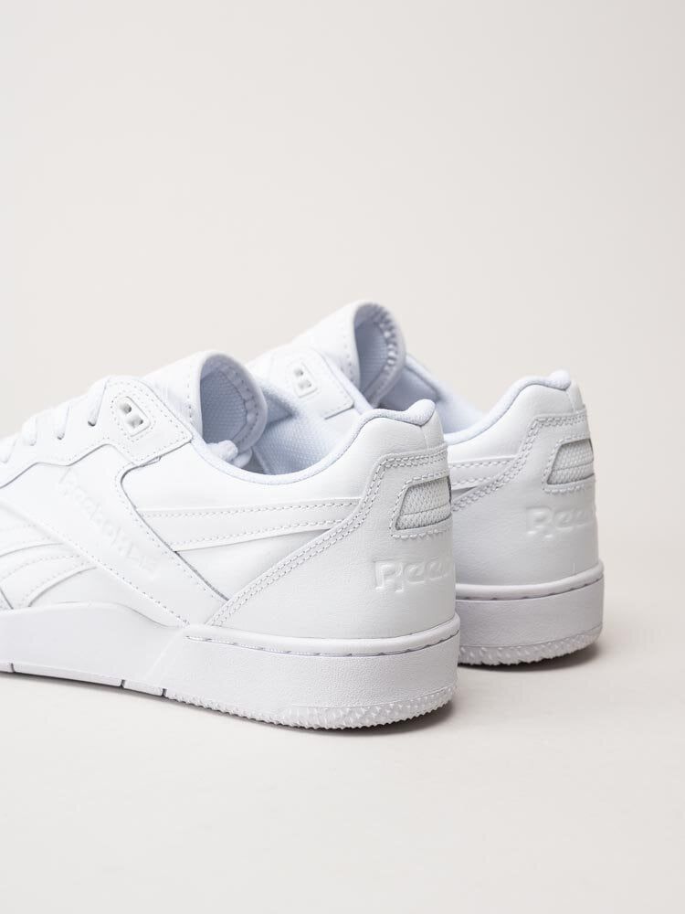Reebok - BB 4000 II - Vita sneakers i skinn