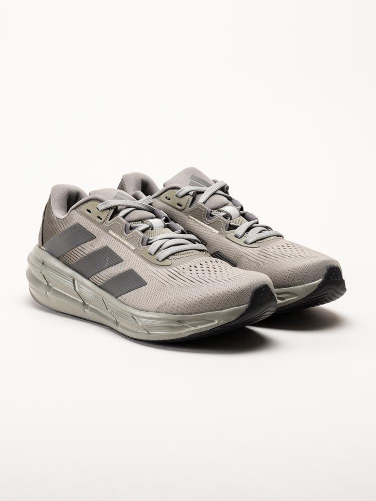 Adidas - Questar 3 M - Gröna löparskor med dämpning