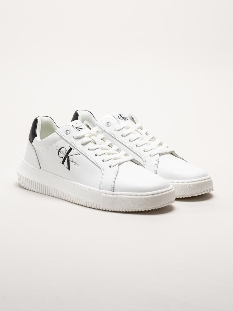 Calvin Klein - SEAMUS 20L - Vita sneakers i skinn