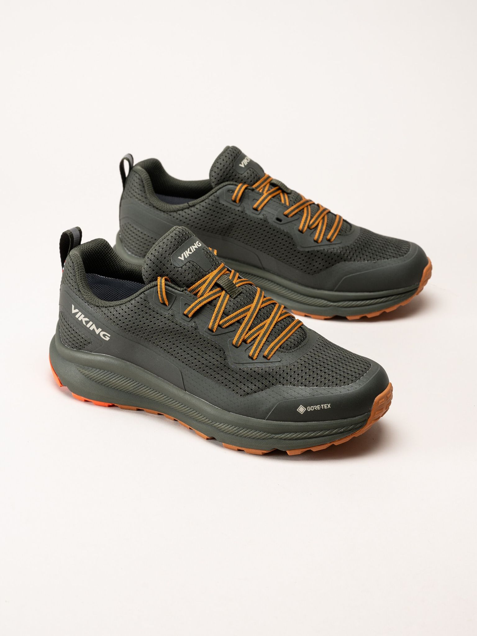 Viking Footwear - Motion Low GTX M - Gröna hybridskor med Gore-Tex