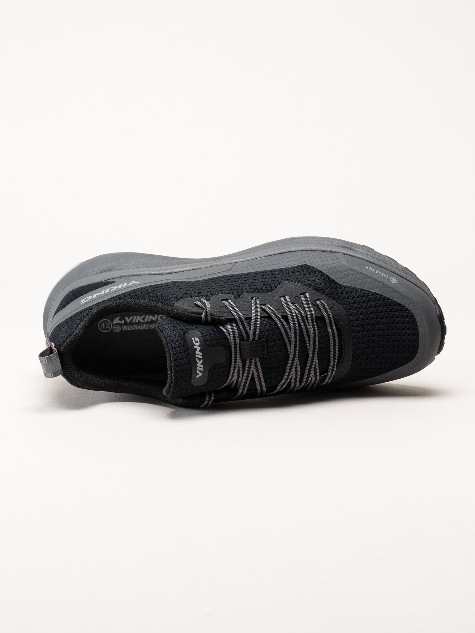 Viking Footwear - Motion Low GTX M - Svarta hybridskor med Gore-Tex