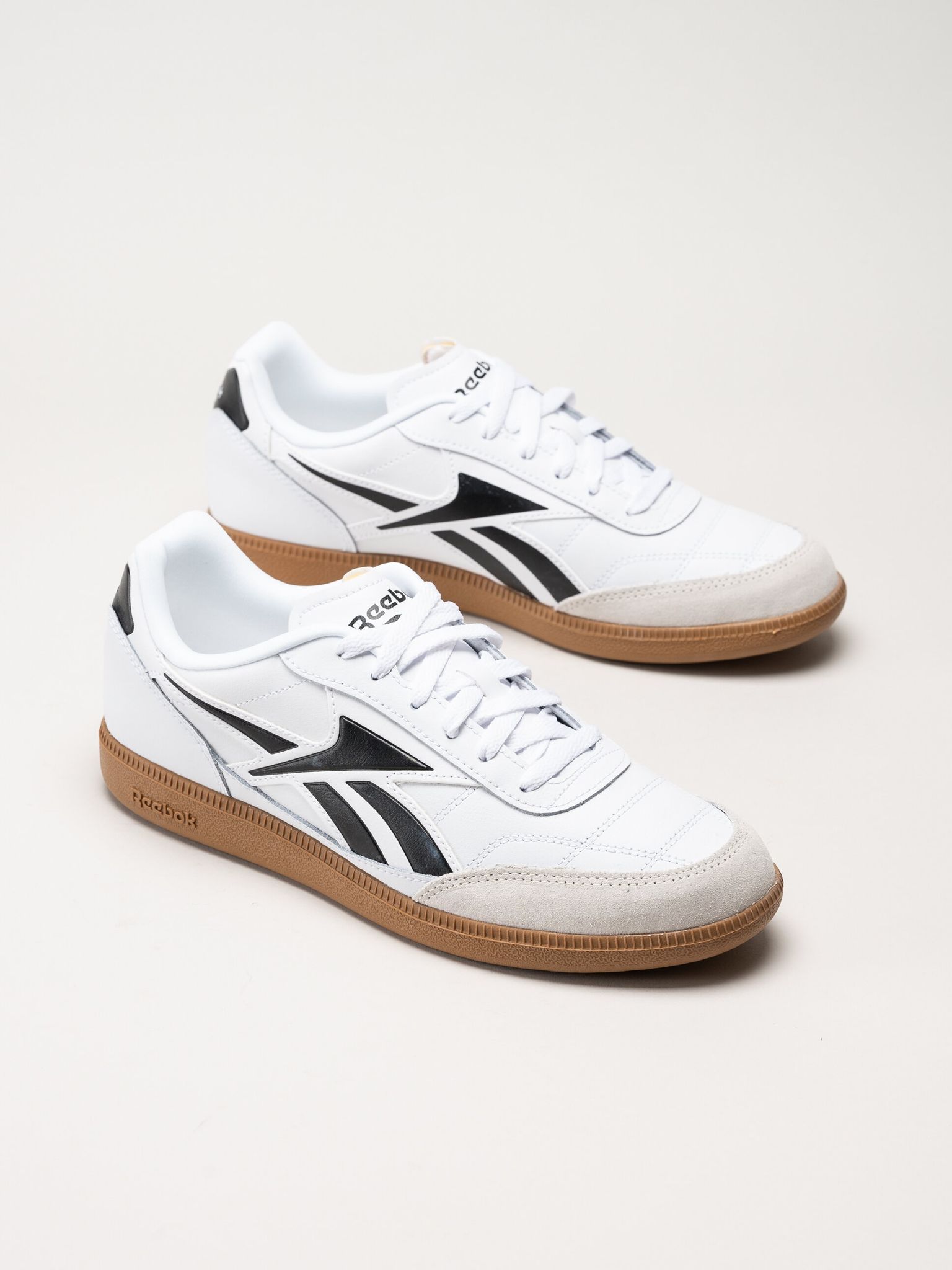 Reebok - Finale - Vita sneakers i skinn