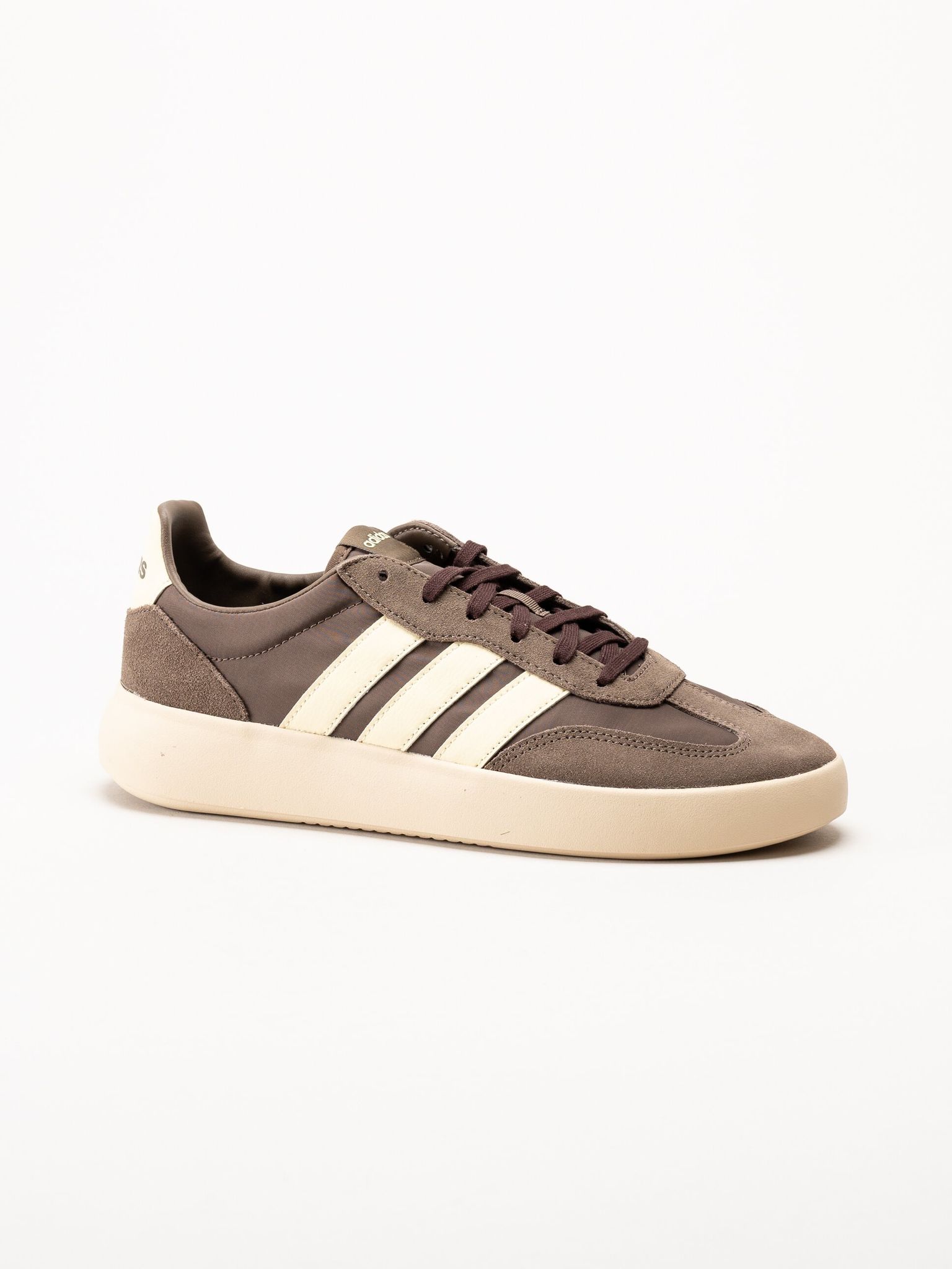 Adidas - Barreda Decode - Bruna sneakers i nylon och mocka