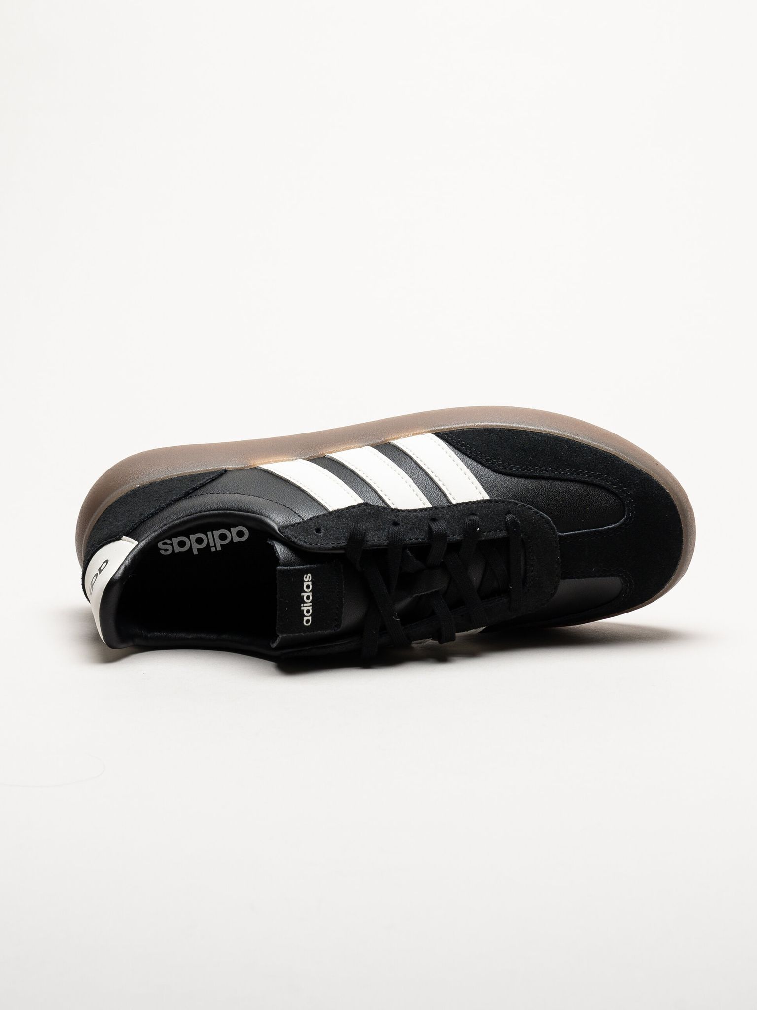 Adidas - Barreda Decode Lux - Svarta sneakers i mocka