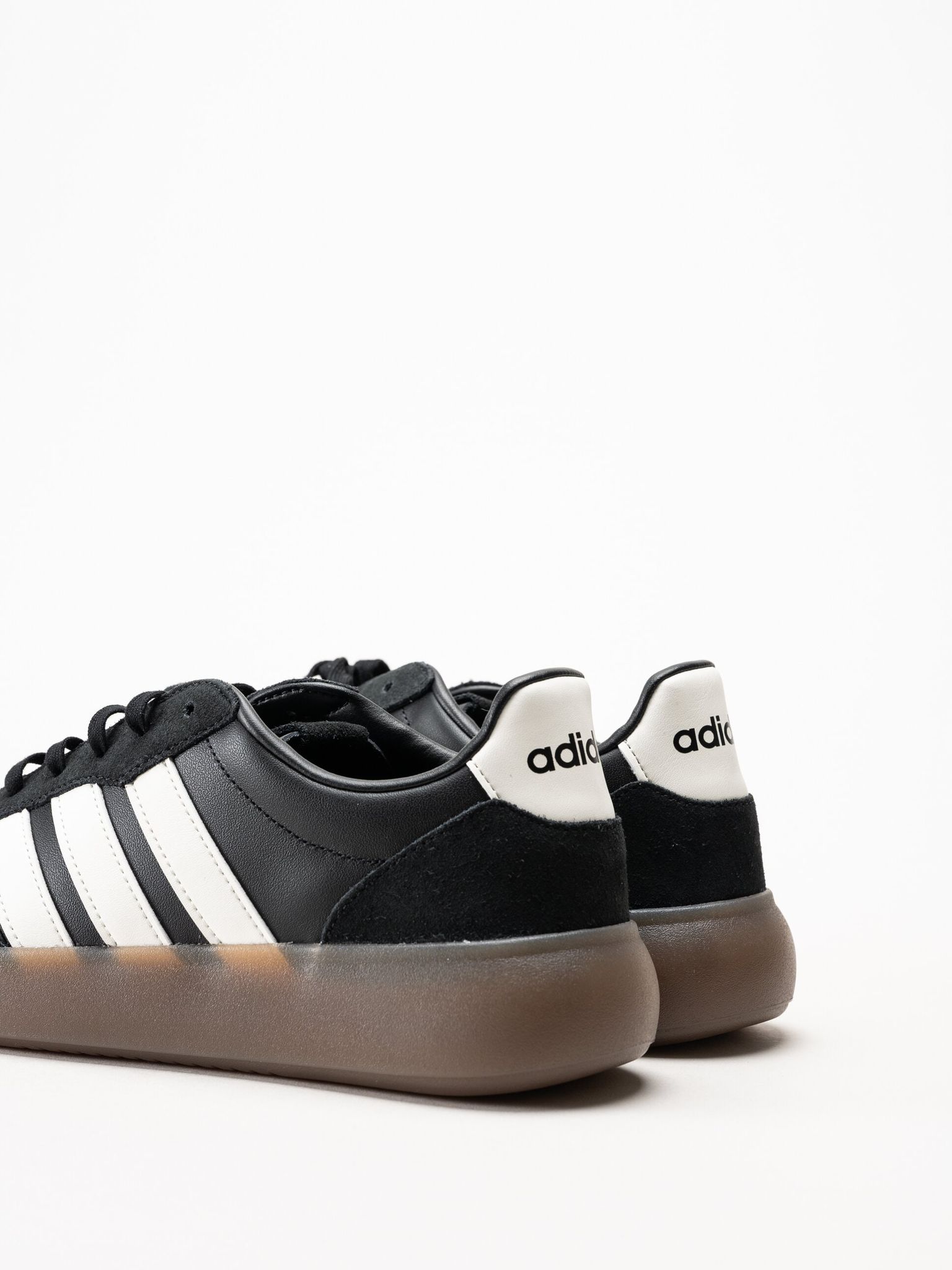 Adidas - Barreda Decode Lux - Svarta sneakers i mocka