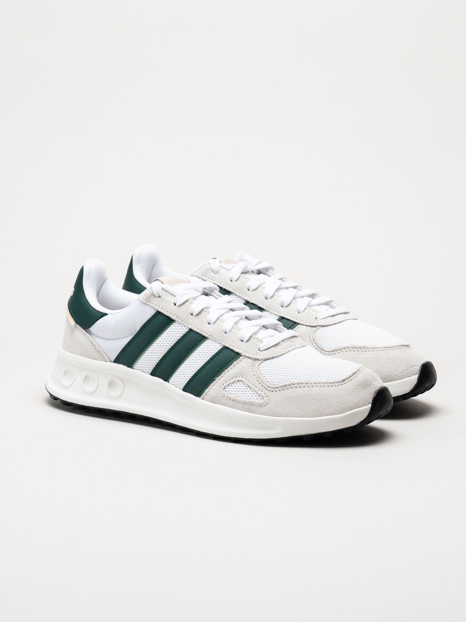 Adidas - Run 84 - Vita sneakers i textil