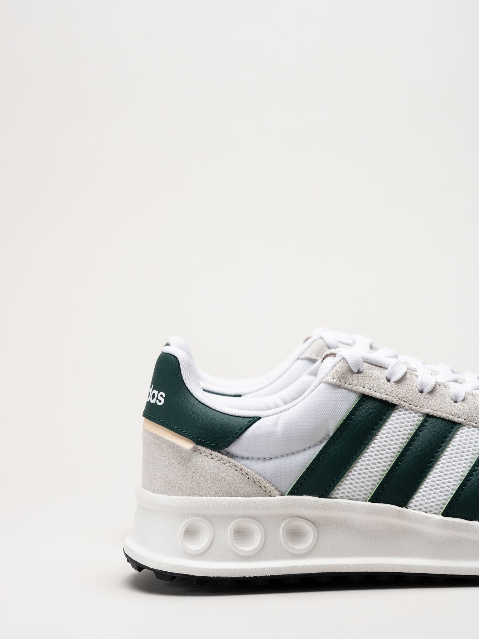 Adidas - Run 84 - Vita sneakers i textil