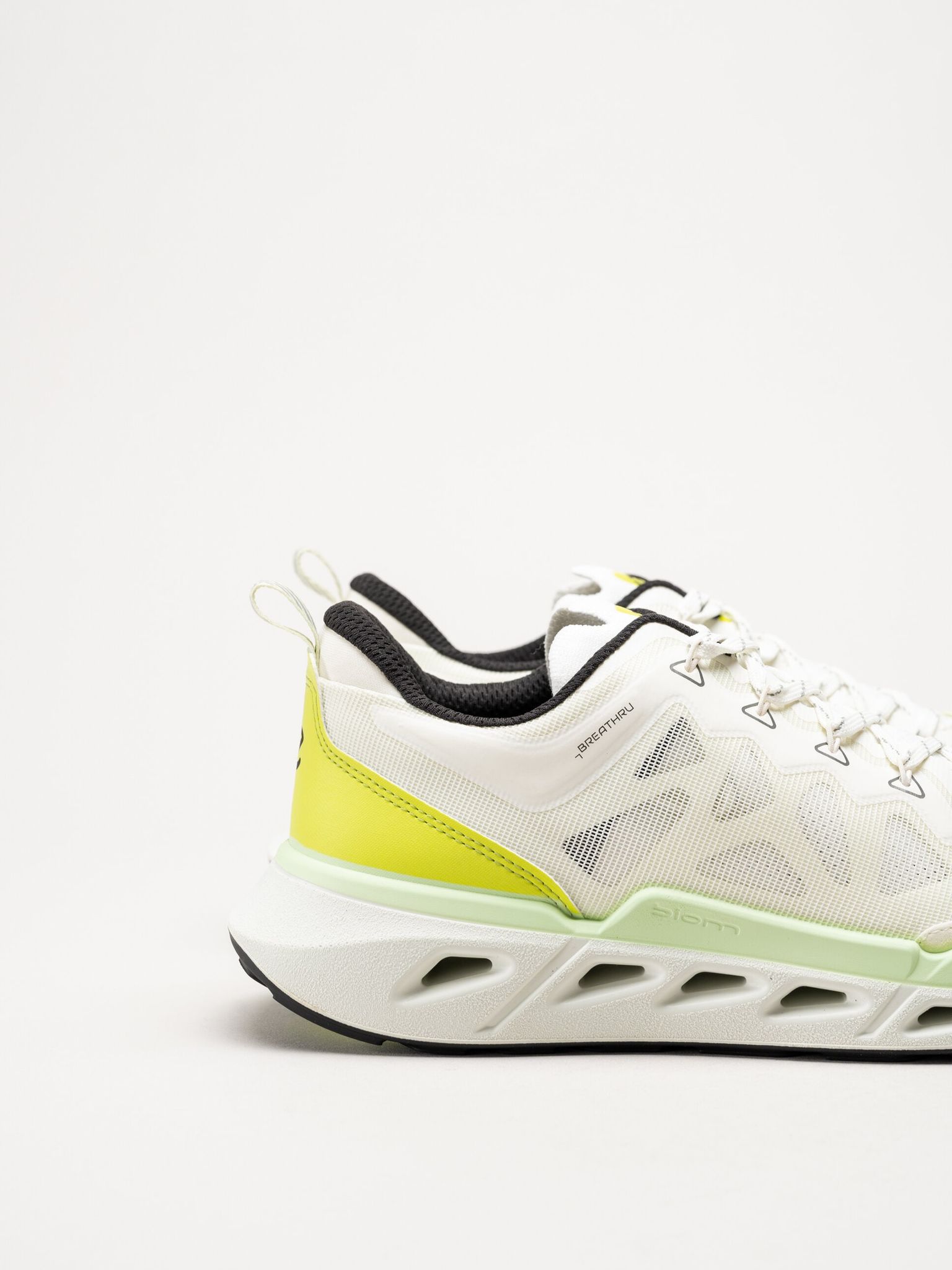 Ecco - Biom 720 Breathru - Vita sneakers i mesh