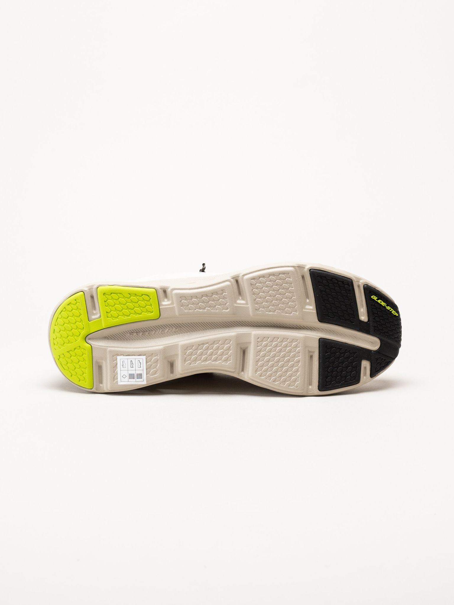 Skechers - Glide Step Altus - Beige slip-ins sneakers i mesh