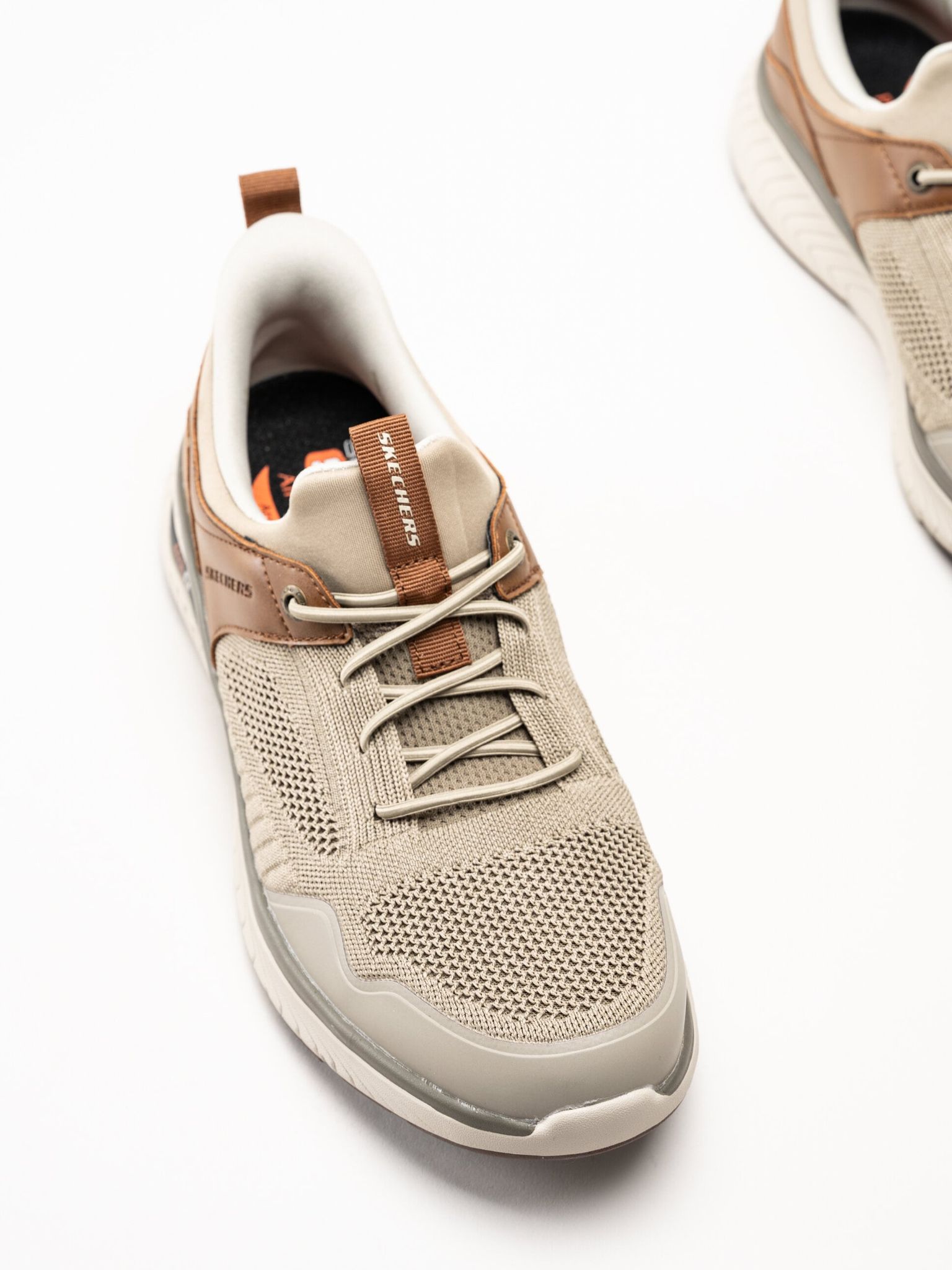 Skechers - Slip-Ins Relaxed Fit - Beige slip-ins sneakers i mesh