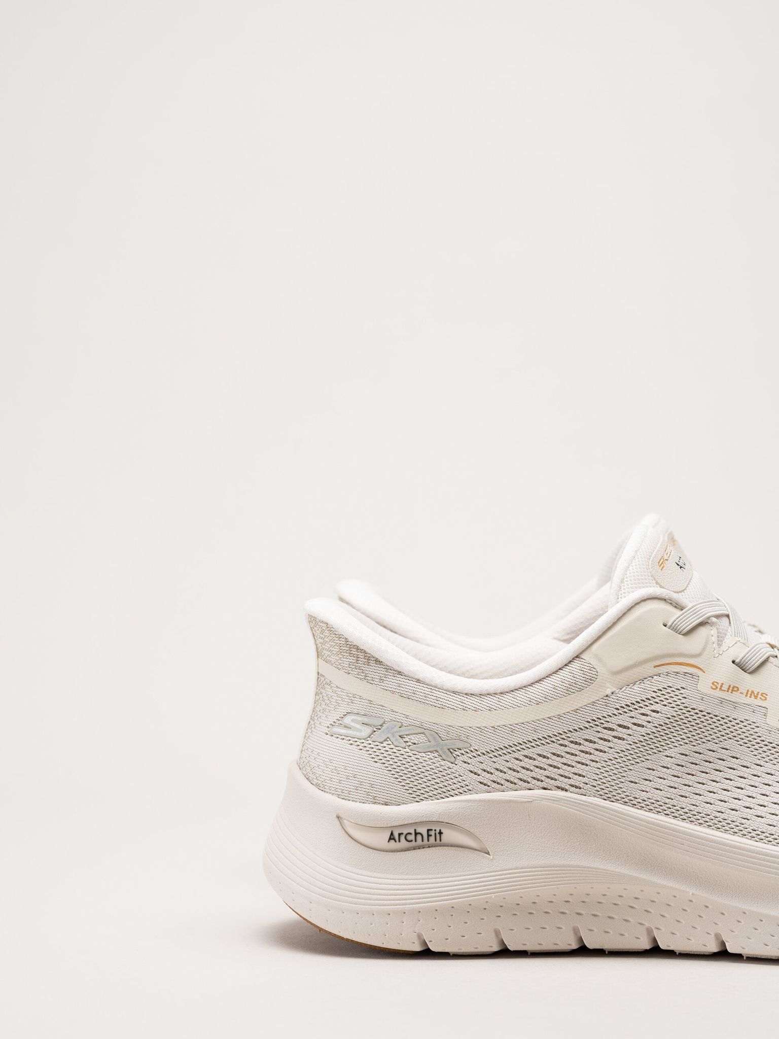Skechers - Arch Fit 2.0 - Offwhite slip-ins sneakers i mesh